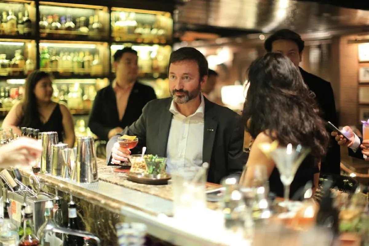 "ดิอาจิโอ รีเสิร์ฟ เวิลด์ คลาส" เดินหน้าเสริมศักยภาพบาร์เทนเดอร์ไทยสู่เวทีระดับโลก  สร้างแรงบันดาลใจในการรังสรรค์เครื่องดื่ม โดยมิกโซโลจิสต์ชื่อดังแถวหน้าของโลก  "ลอเรน โมเต" และ "เปาโล ฟิเกอเรโด"