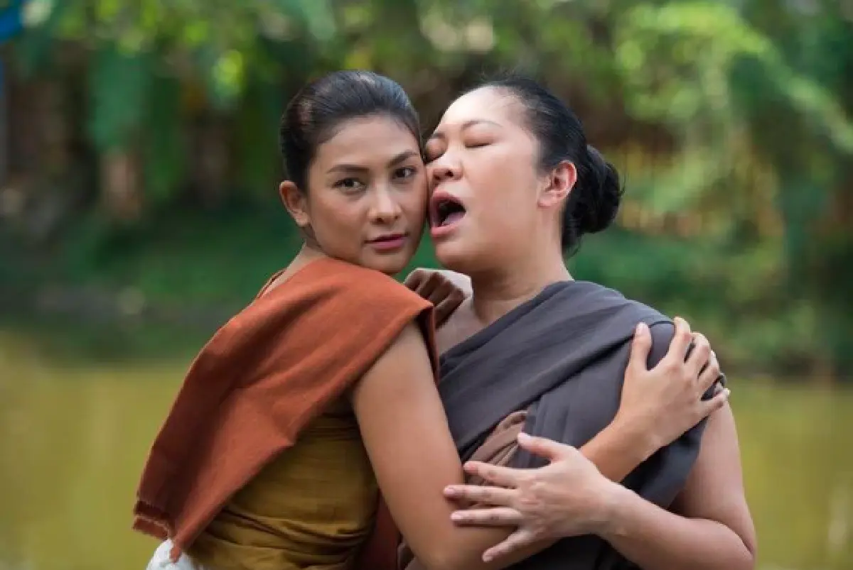 ไม่ได้สนุกแค่เบื้องหน้า! รวมภาพเบื้องหลังกองละคร “บุพเพสันนิวาส”