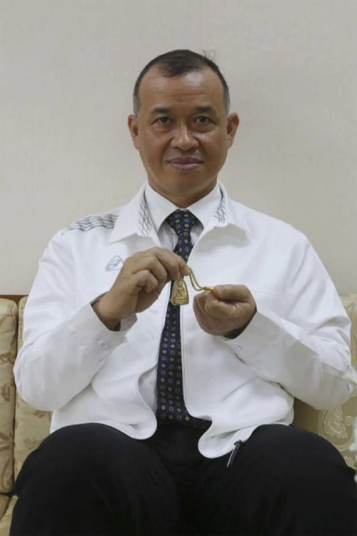 ส่องพระ‘นักผจญไฟ’ ธีรยุทธ ภูมิศักดิ์