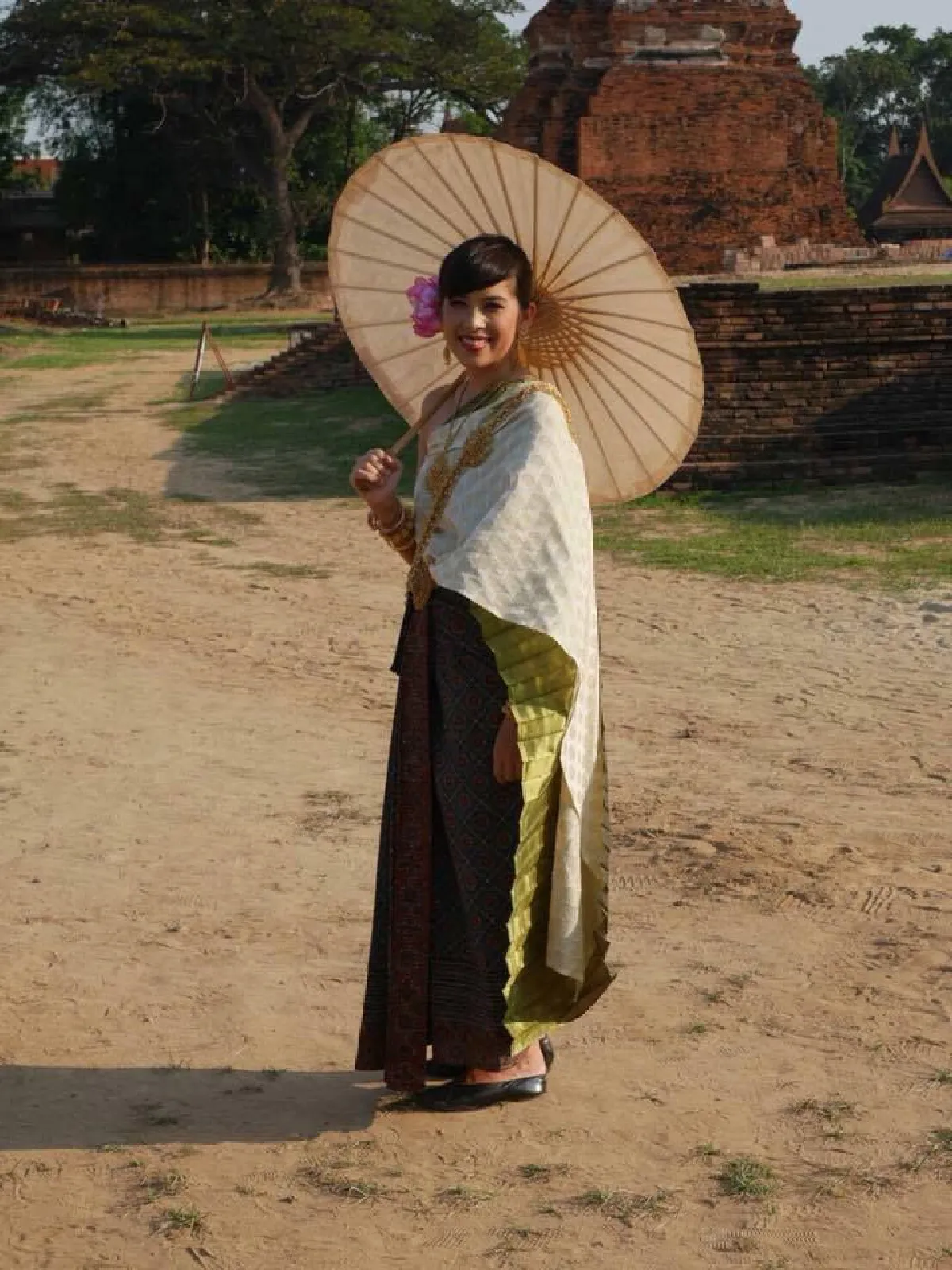 “คุณใหม่ สิริกิติยา” ร่วมสวมชุดไทย ตามรอยละคร “บุพเพสันนิวาส”