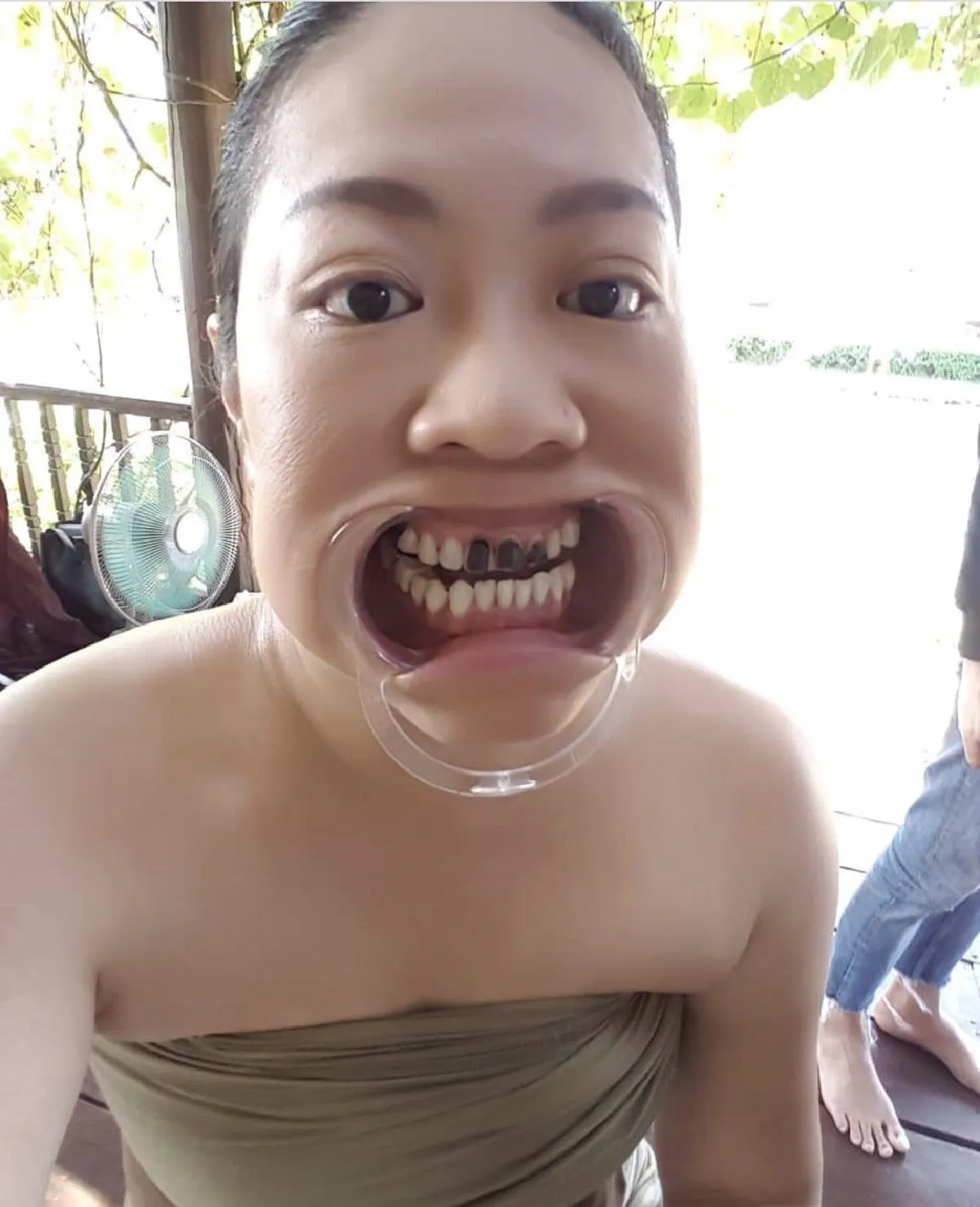 หยา จรรยา-พี่ผิน อ้าปากค้าง! เผยความยากของการทาฟันดำ