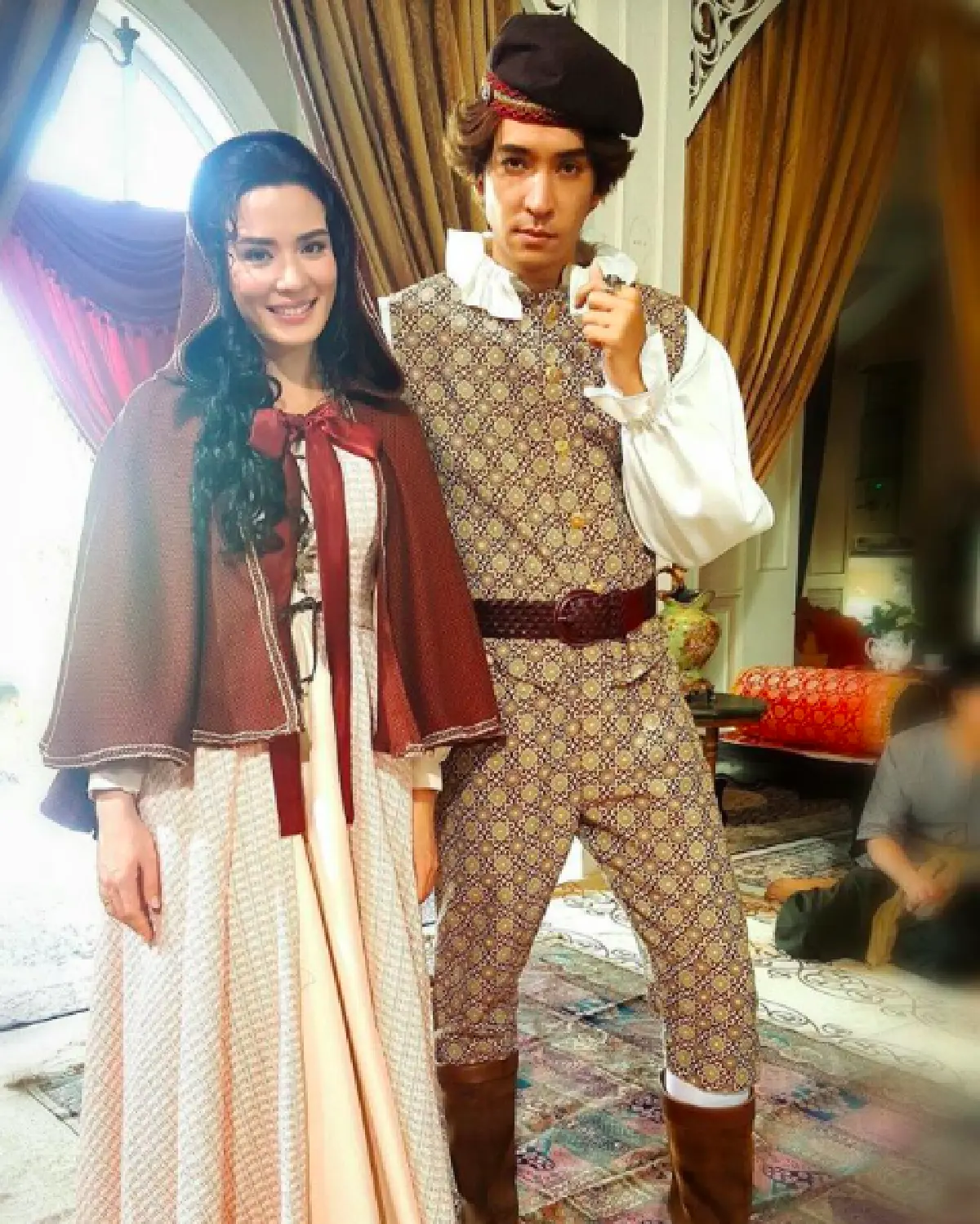 แอบดูลูกชายทั้ง 2 ของ “ท้าวทองกีบม้า" และ “ฟอลคอน”