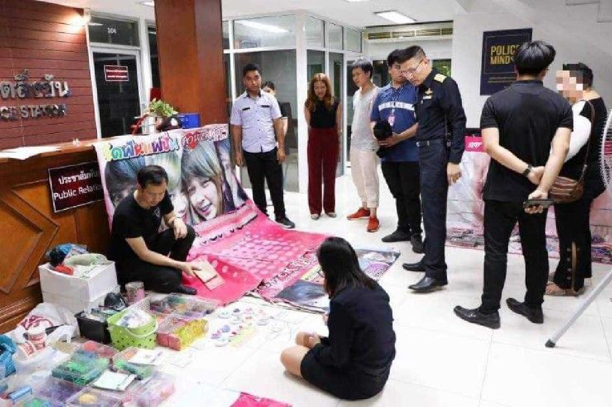สคบ.บุกจับร้านจัดฟันแฟชั่นกลางตลาดนัด หมอฟันเตือนอันตรายถึงตาย! สคบ.บุกจับร้านจัดฟันแฟชั่นกลางตลาดนัด หมอฟันเตือนอันตรายถึงตาย!