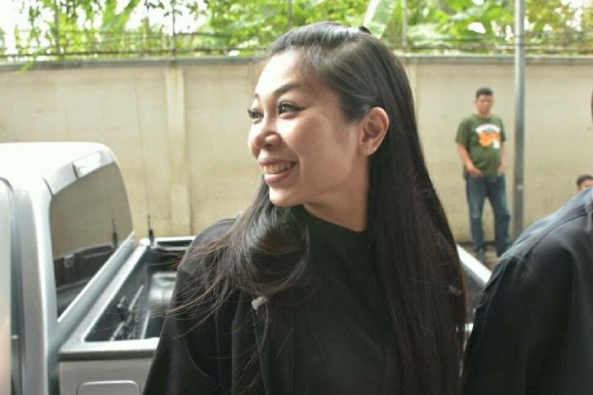 "ฟ้า"ขอบคุณศาลให้ประกันตัว ลั่นจะพิสูจน์ความจริงให้ทุกคนได้เห็น "ฟ้า"ขอบคุณศาลให้ประกันตัว ลั่นจะพิสูจน์ความจริงให้ทุกคนได้เห็น