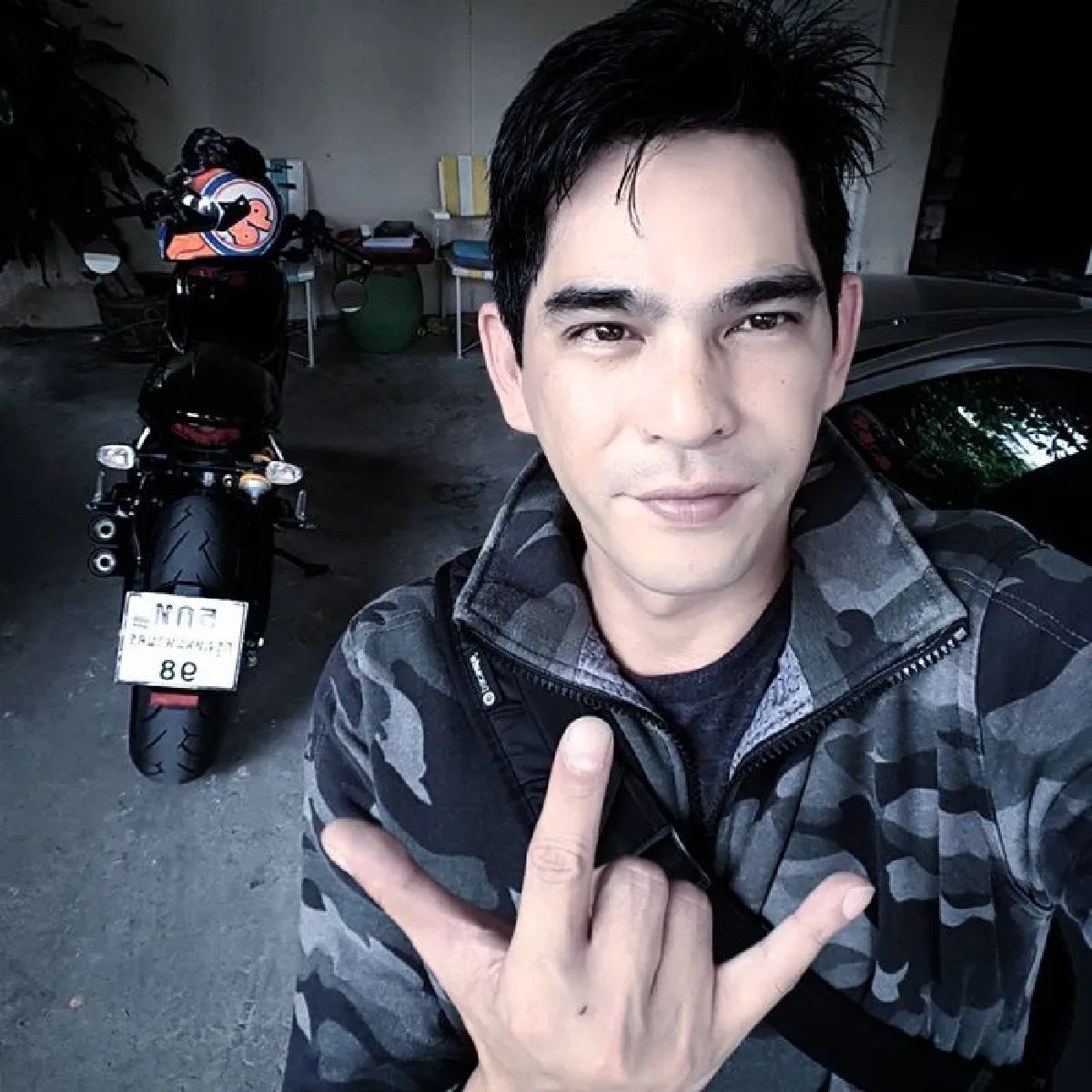 ยิ่งแก่ยิ่งหล่อ! บิ๊ก ศรุต ผู้รับบท พระเพทราชา กับไลฟ์สไตล์สุดเท่ในชีวิตจริง