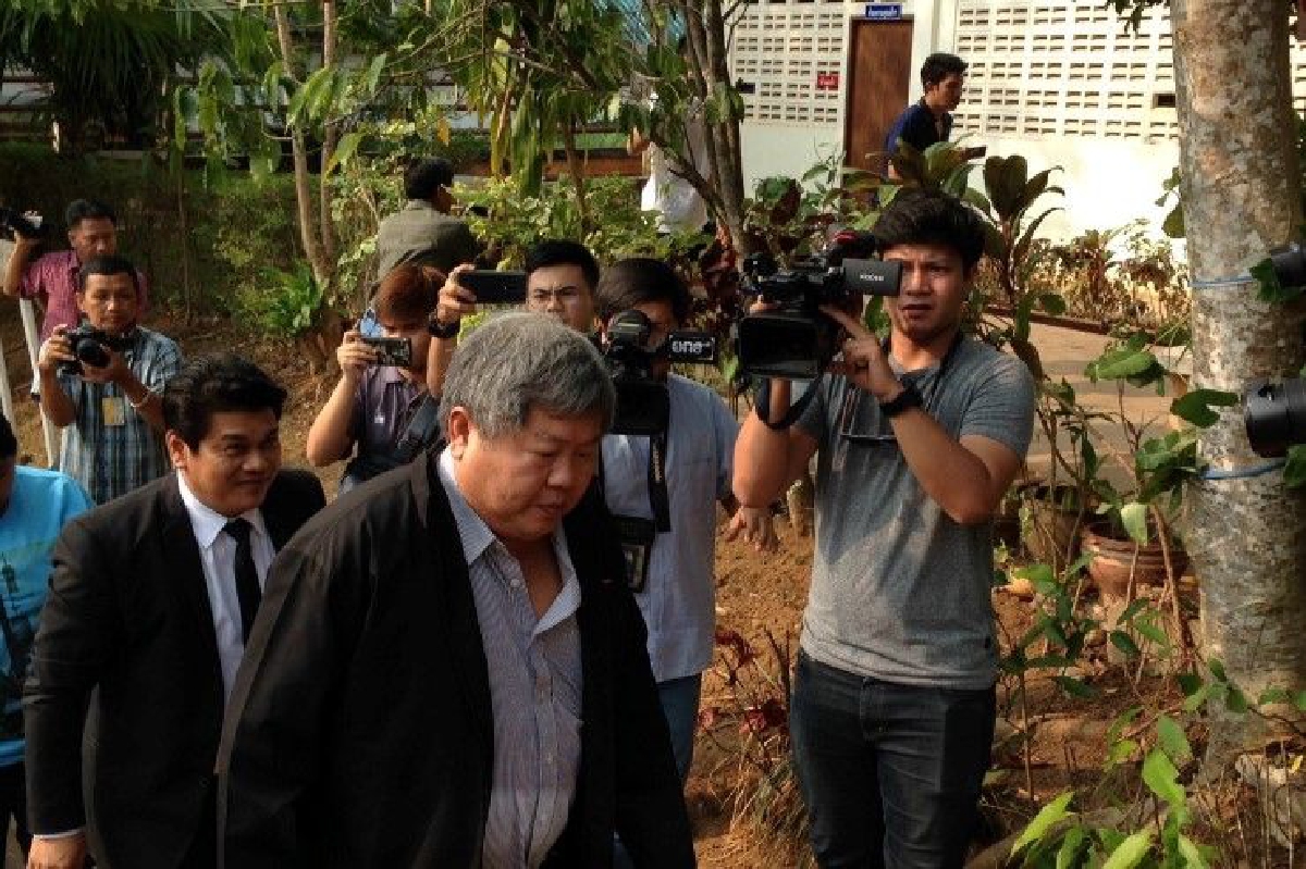 "เปรมชัย-พวก"รายงานตัวศาลทองผาภูมิคดีล่าสัตว์ป่า นัดครั้งต่อไป9เม.ย. "เปรมชัย-พวก"รายงานตัวศาลทองผาภูมิคดีล่าสัตว์ป่า นัดครั้งต่อไป9เม.ย.