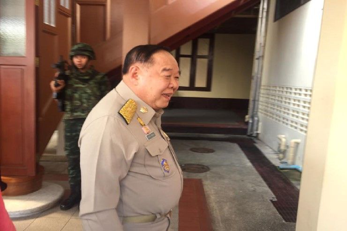 "บิ๊กป้อม" ลั่นห้ามมีทุจริตในกองทัพ พบสั่งดำเนินการเฉียบขาด "บิ๊กป้อม" ลั่นห้ามมีทุจริตในกองทัพ พบสั่งดำเนินการเฉียบขาด