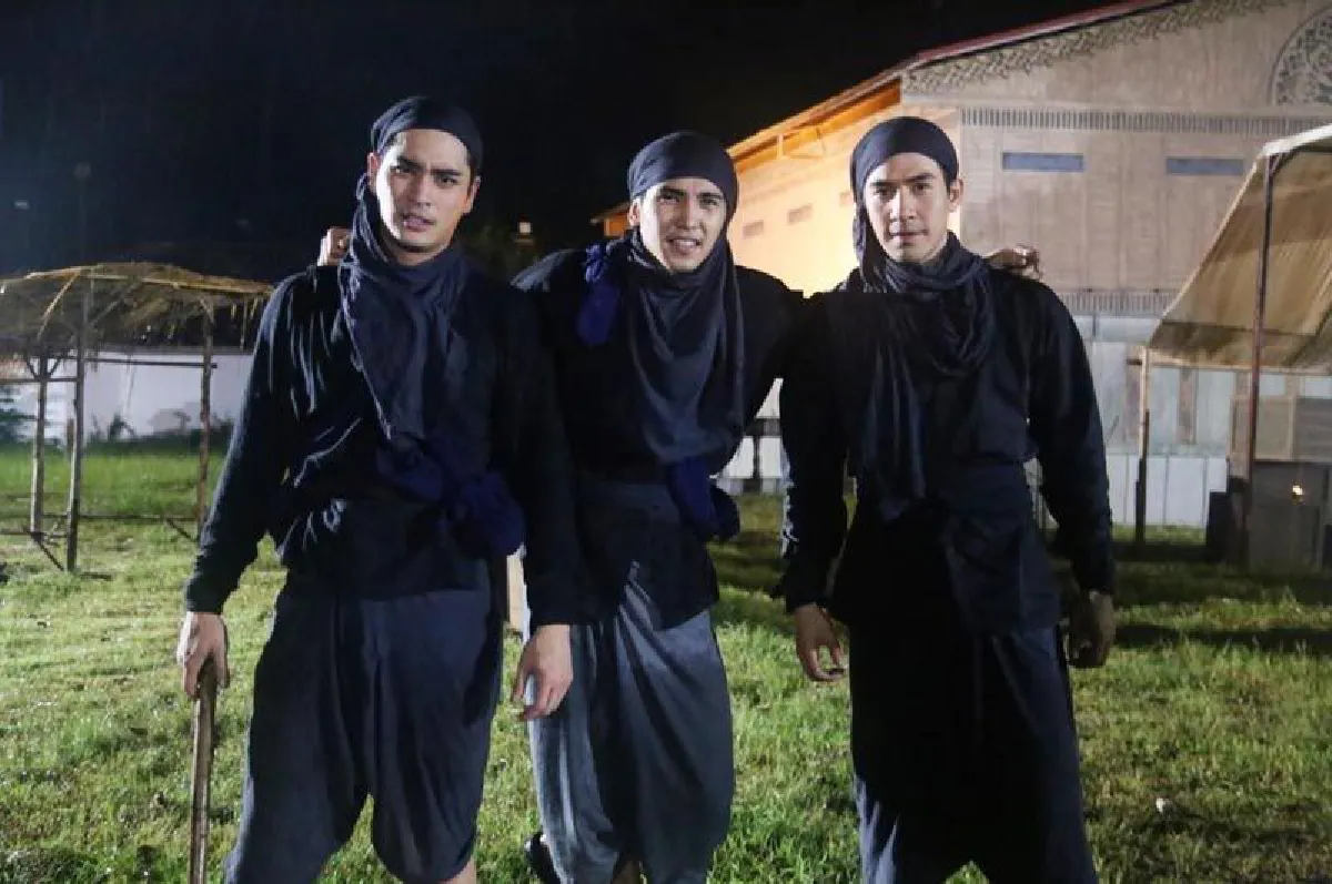 ขอเหมาหมด! โป๊ป ธนวรรธน์ เซลฟี่รวมตัวหนุ่มฮอตอ่อยแฟนละคร