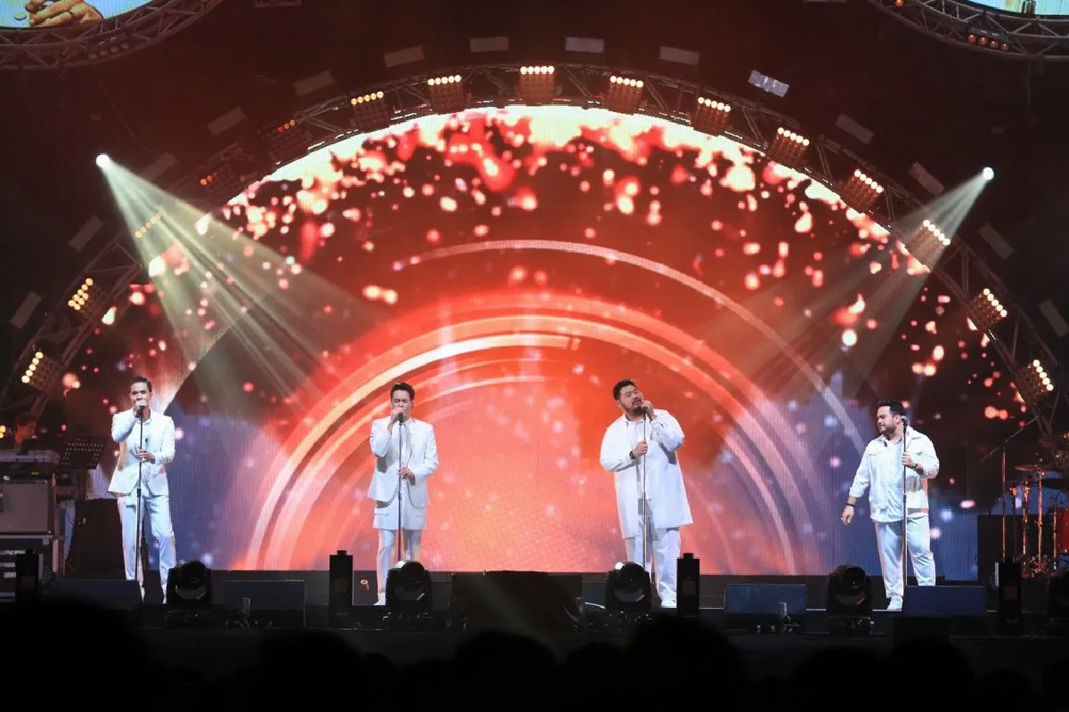 ขำจนเหนื่อย! "สามแยกปากหวาน 3 บวก 1" โชว์ดีเพลงเพราะปล่อยความฮาหนัก