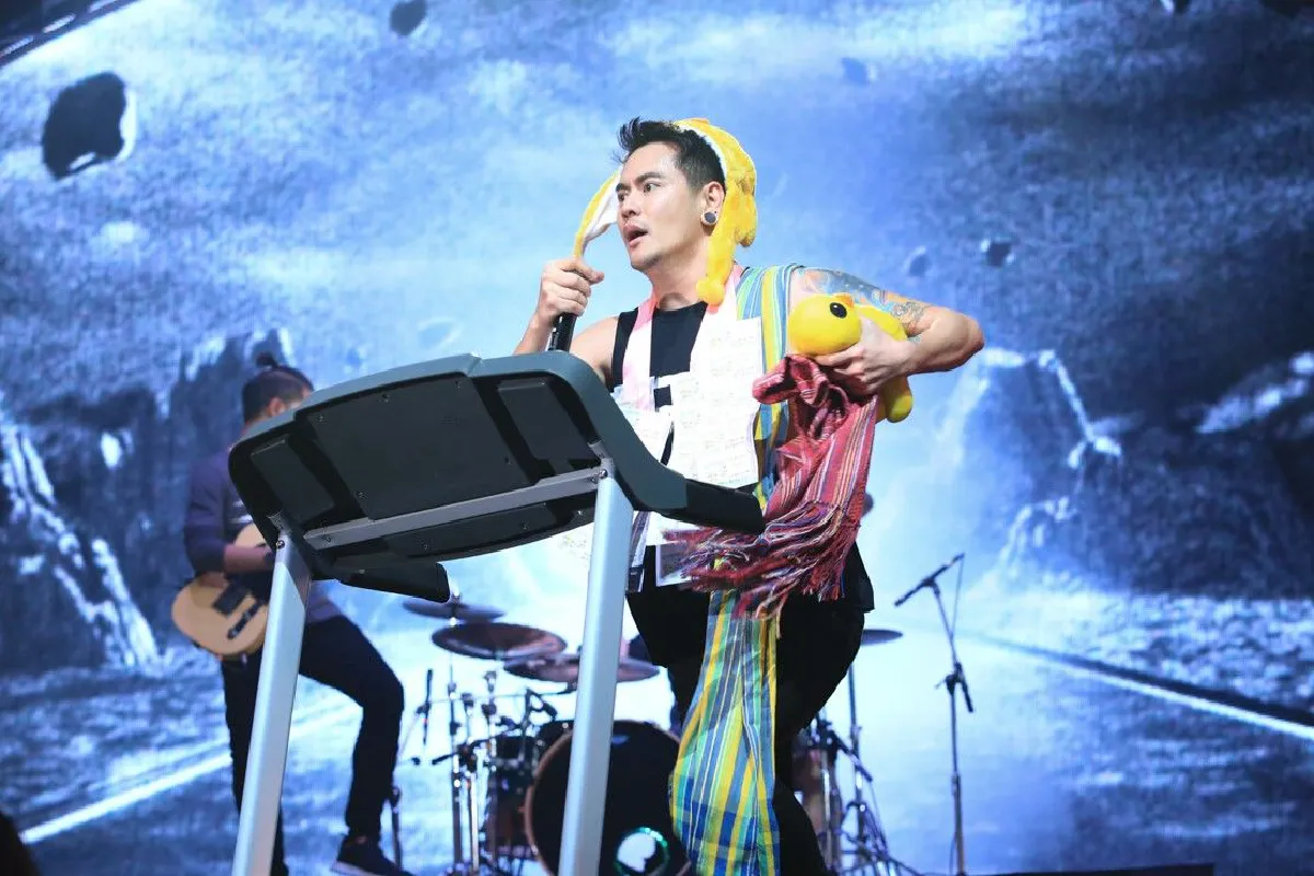 ขำจนเหนื่อย! "สามแยกปากหวาน 3 บวก 1" โชว์ดีเพลงเพราะปล่อยความฮาหนัก