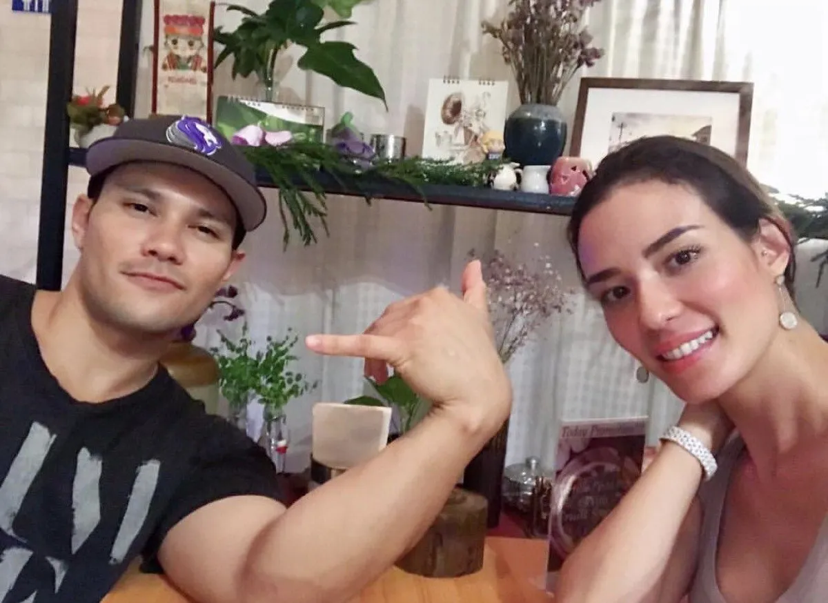 ซูซี่ สุษิรา เผยหมั้นแฟนฝรั่งแล้ว! พาฝ่ายชายบินมาอยู่ด้วยกันที่เชียงใหม่