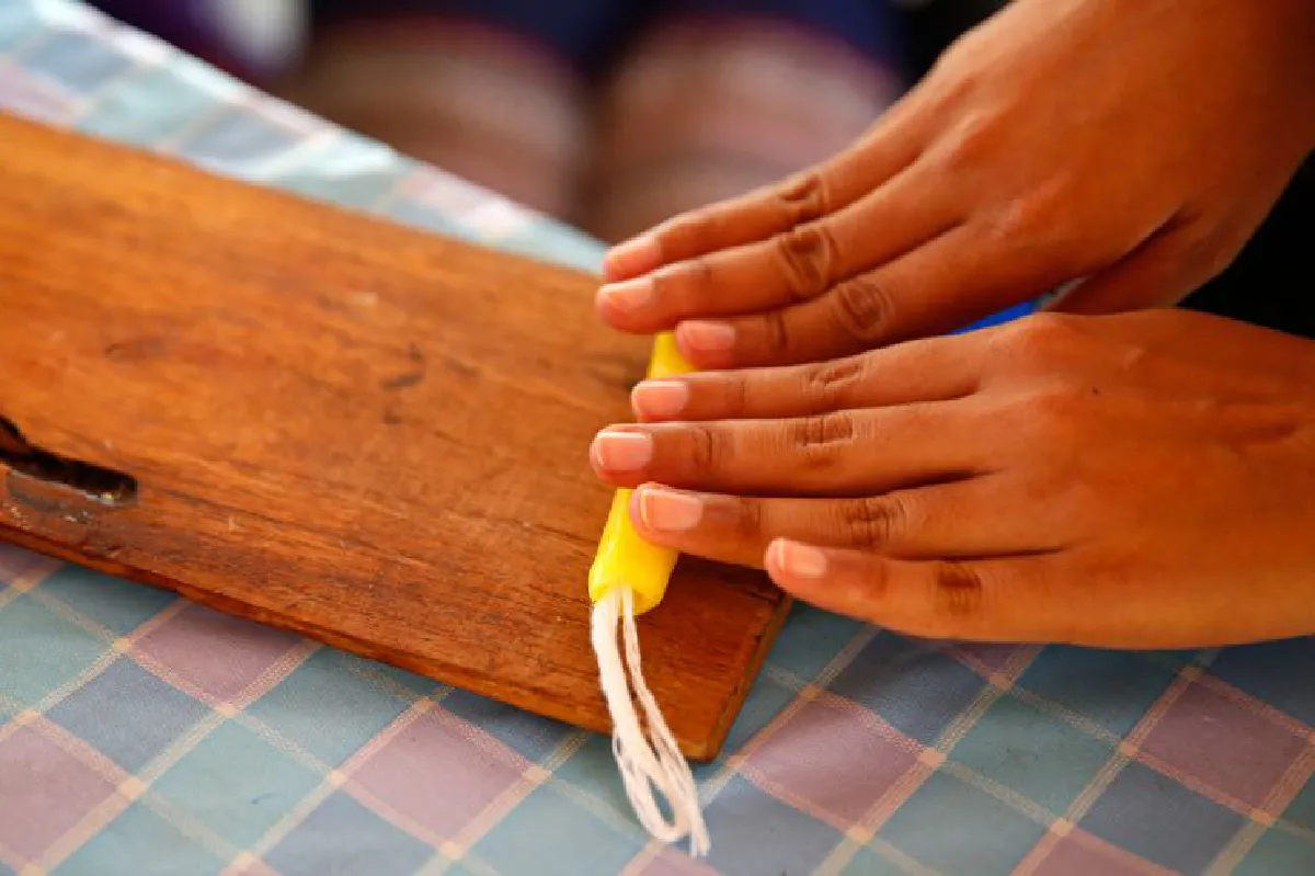 "ม่วงตึ๊ด" ครึกครื้นแบบเนิบช้า