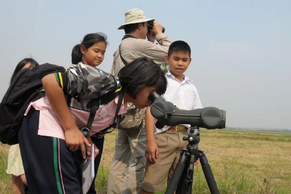 ชมธรรมชาติเพชรบุรี เมืองหลวงแห่งการดูนก