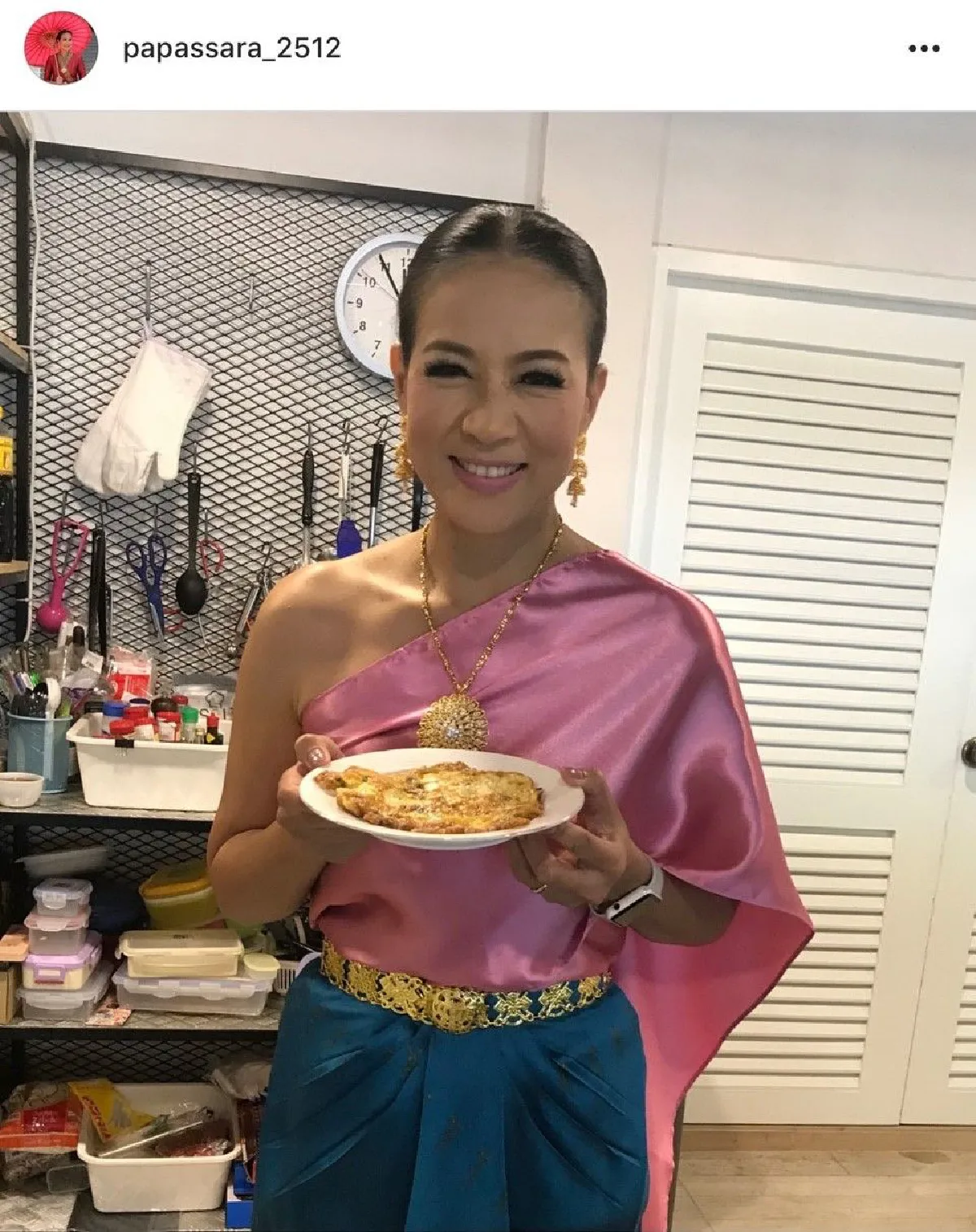 12 ภาพ “กบ ปภัสรา” ในวัย 48 ปี กับชุดไทยที่สวยสง่า