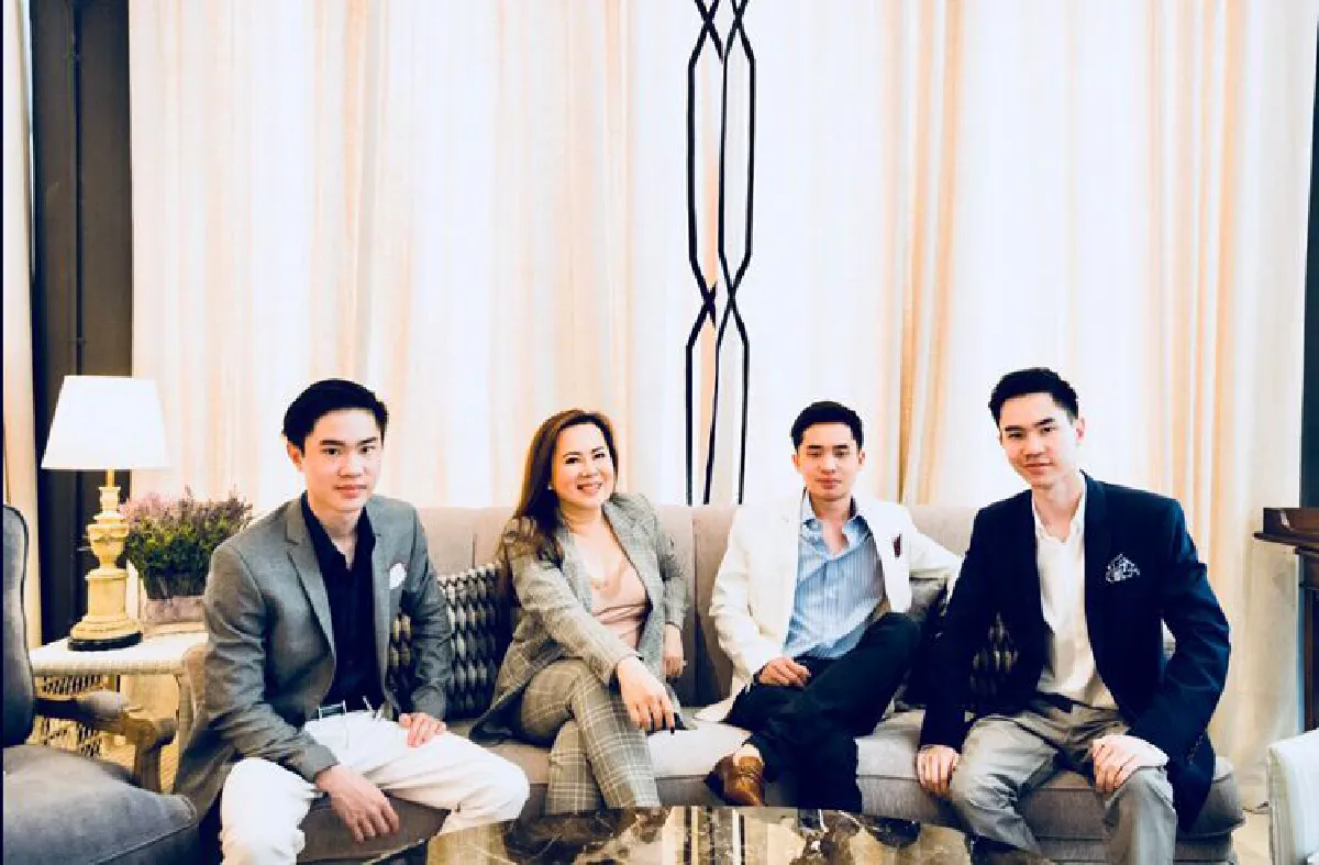 เปิดความคิดธุรกิจคนรุ่นใหม่ "ห่มสยาม" ผ้าห่มกันยุงยุค 4.0  สัมผัสไอเดียล้ำๆ ของพี่น้องฝาแฝด "เลิศวรปรีชา" ทายาท Degree Lighting Store