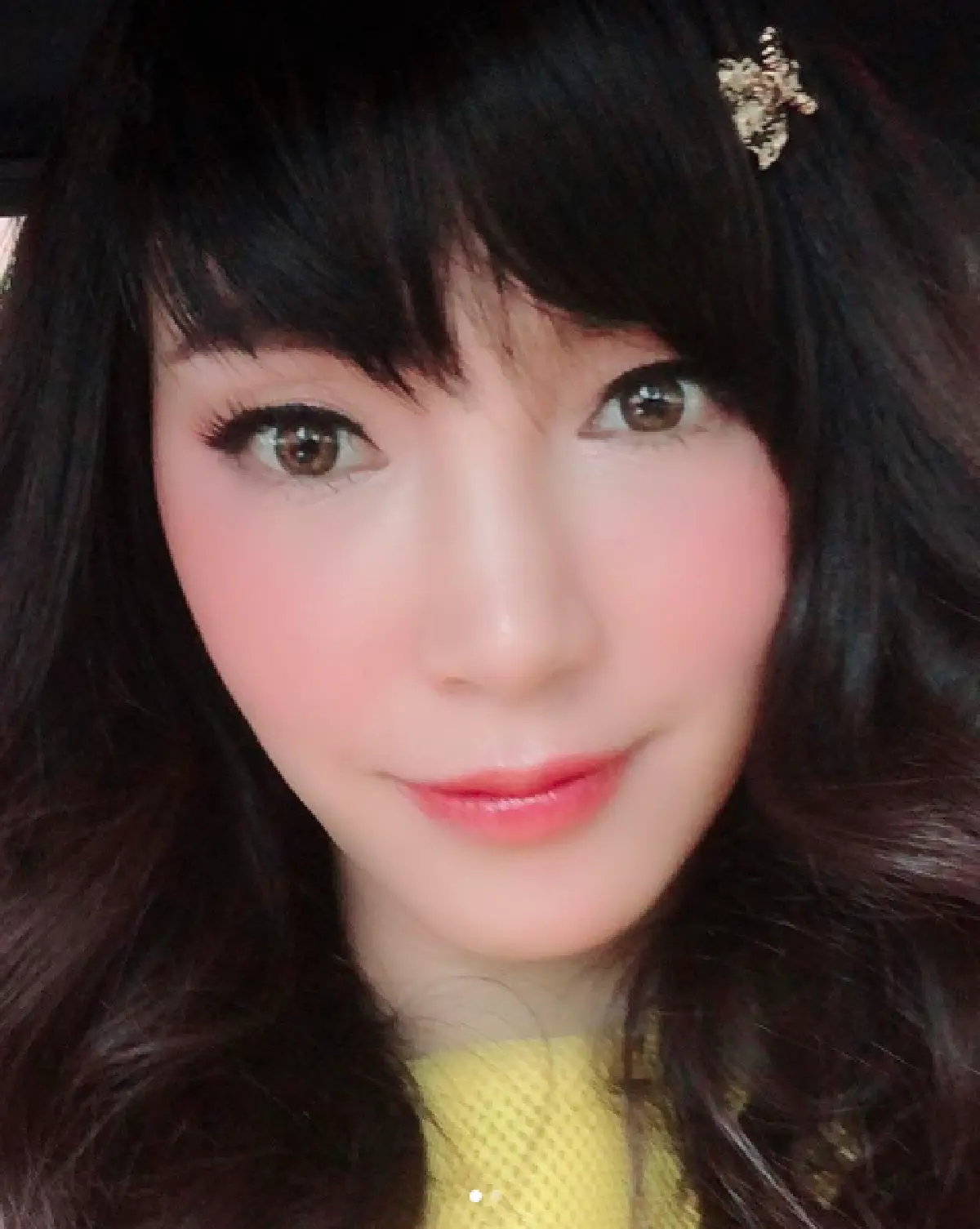 แฝดคนละฝา “เมย์” เปลี่ยนลุค เป็น “เฌอปราง BNK48” เหมือนจนชาวเน็ตฮือฮา