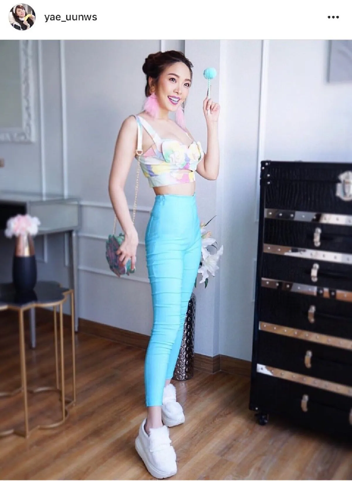 ส่องบ้านหลังใหม่พริตตี้เงินล้าน “หญิงแย้” ที่ทำทุกมุมของบ้านให้เป็นที่รีวิว