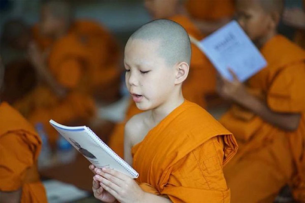 ธรรมะซัมเมอร์แคมป์ บวชฝึกตนเป็นคนดี
