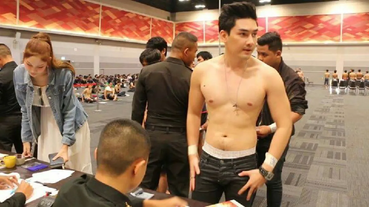 "สิงโต เดอะสตาร์"ลุ้นจับใบแดงใบดำฝันอยากเป็นทหารอากาศ