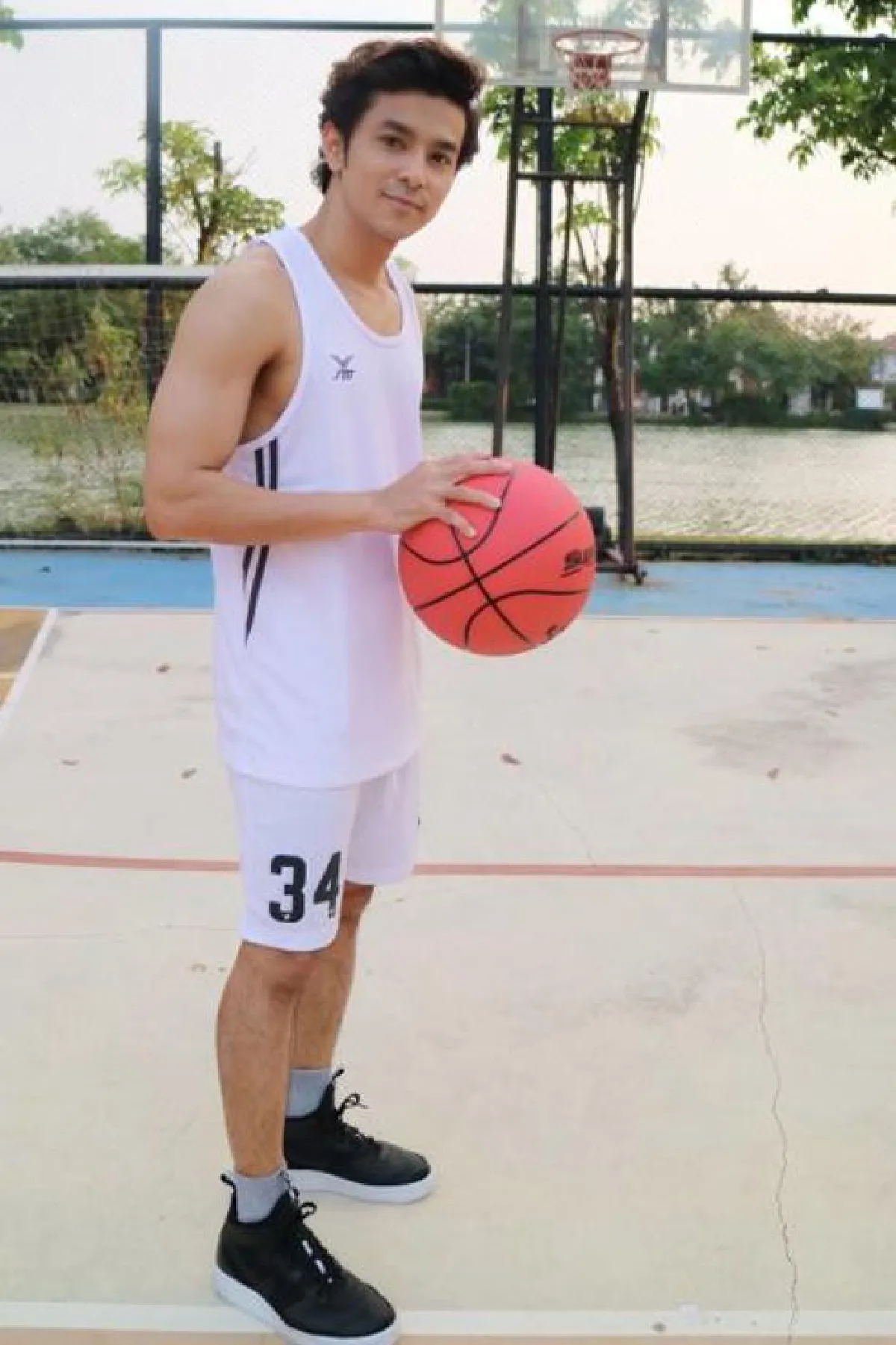 พงค์พิพัฒน์ คงนาค ฟิตร่างกายด้วยบาสฯ และฟุตซอล