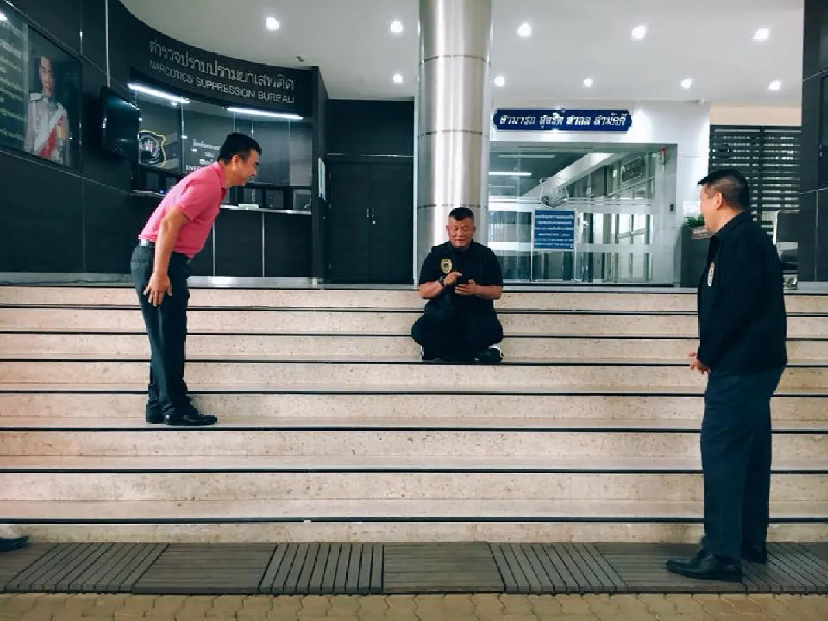 ผมรอได้! "พล.ต.ท.สมหมาย" สุดชิวนั่งรอ "พล.ต.ต.สุรเชษฐ์" แถลงข่าว