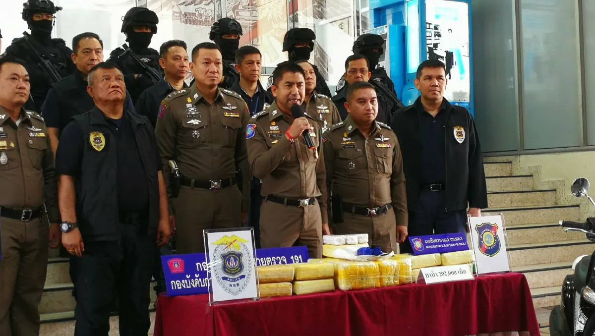 ผมรอได้! "พล.ต.ท.สมหมาย" สุดชิวนั่งรอ "พล.ต.ต.สุรเชษฐ์" แถลงข่าว