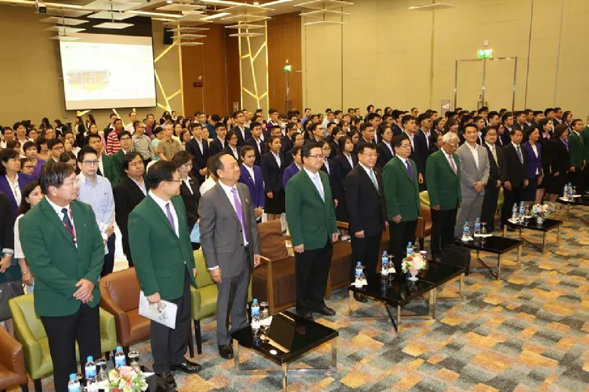 โรงเรียนกำเนิดวิทย์ โดย ปตท. มอบเกียรติบัตรแก่นักเรียนสำเร็จการศึกษารุ่นแรก