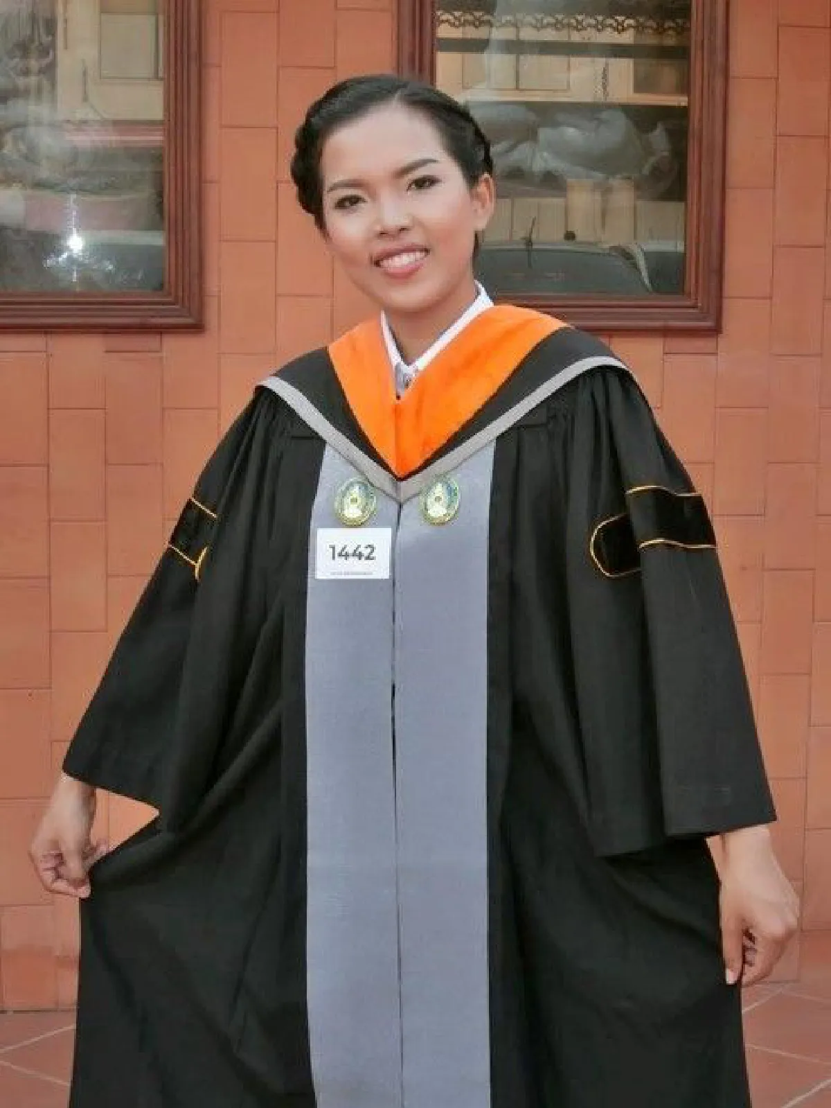 เปิดใจ "อ้อม สุวนันท์" จบป.ตรี แต่เลือกเป็นคนกวาดถนนหวังสวัสดิการรักษาแม่