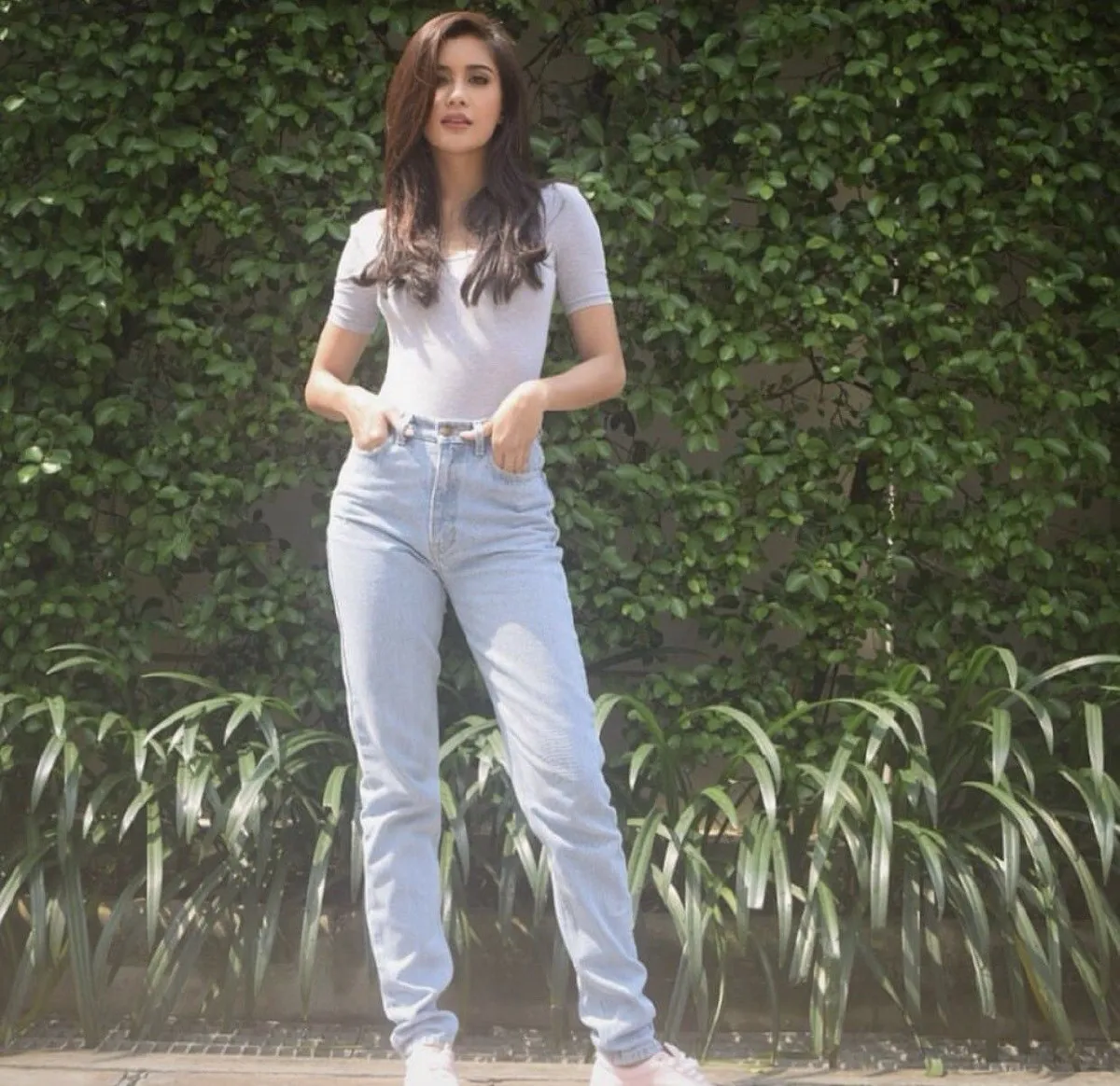 สวยแพงทุกอิริยาบถ! ปู ไปรยา พาแฟนฝรั่งซ้อนวินมอเตอร์ไซค์ในเวลาเร่งรีบ