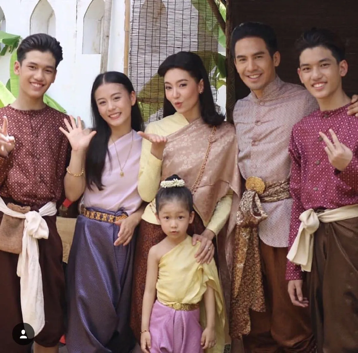 ส่องภาพน่ารักของ น้องปราง ลูกสาวคนเล็กที่พ่อเดชทั้งรักทั้งหลง