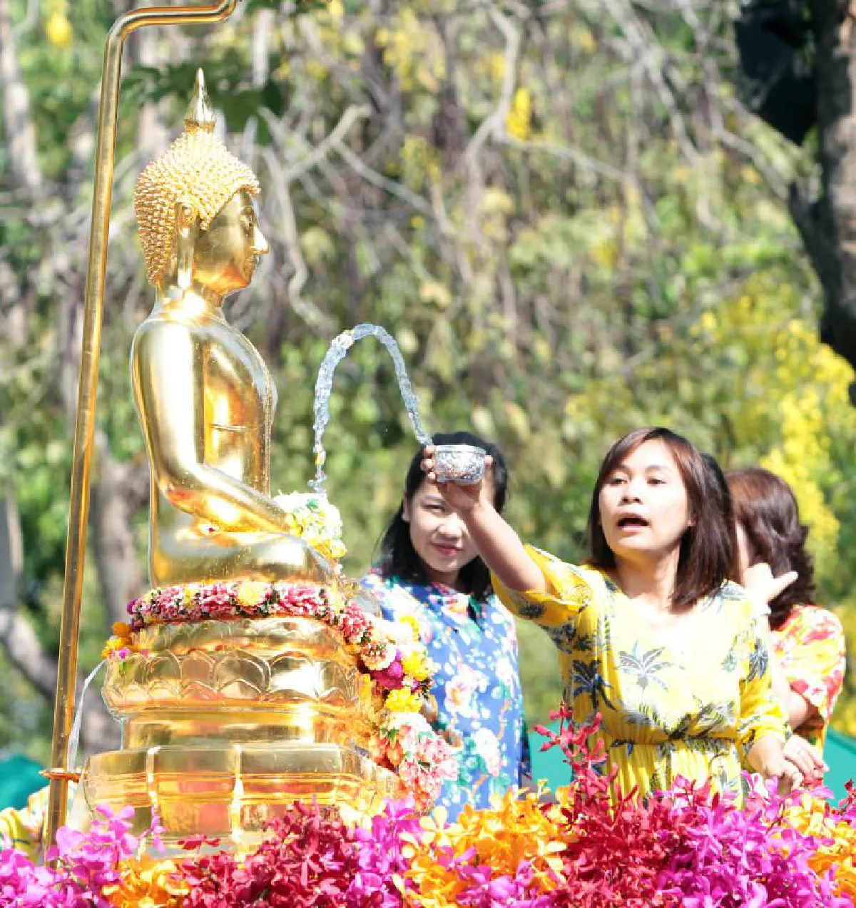 สงกรานต์ปี61กทม.เปิดสวนลุมพินีให้สรงน้ำพระพุทธสิหิงค์