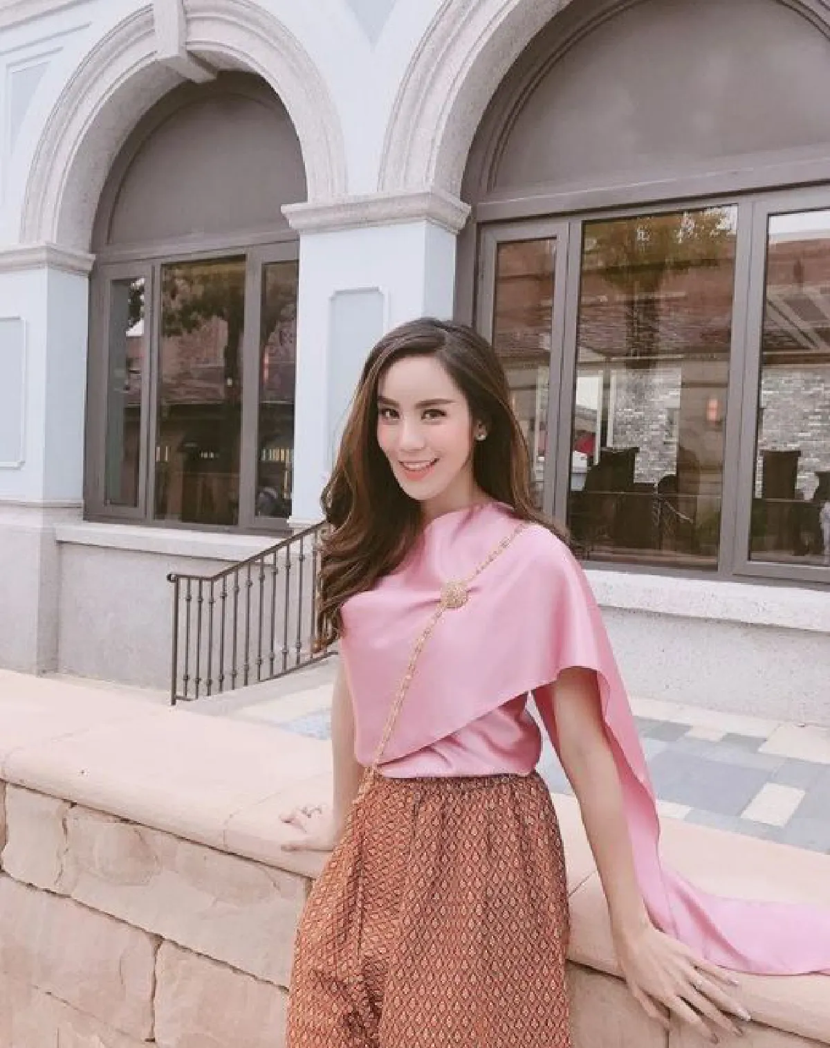 ออเจ้าจบเราไม่จบ! ขนมจีน กุลมาศ แต่งชุดไทยตะลุยดิสนีย์แลนด์