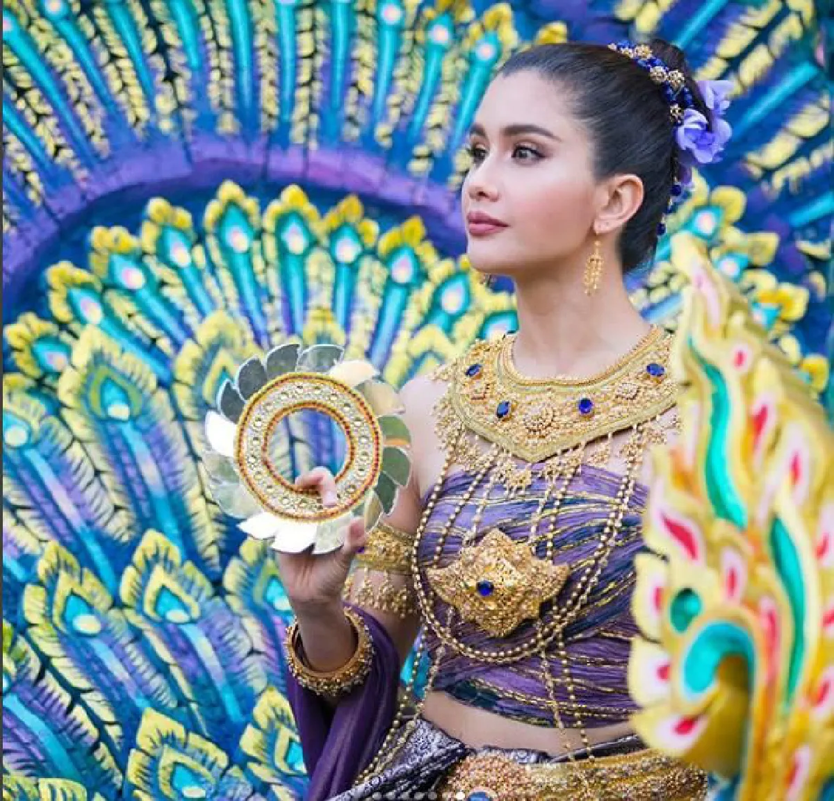 งามระยับจับตา! 5 สาวคนดังแปลงโฉมเป็นนางสงกรานต์ "มโหธรเทวี"