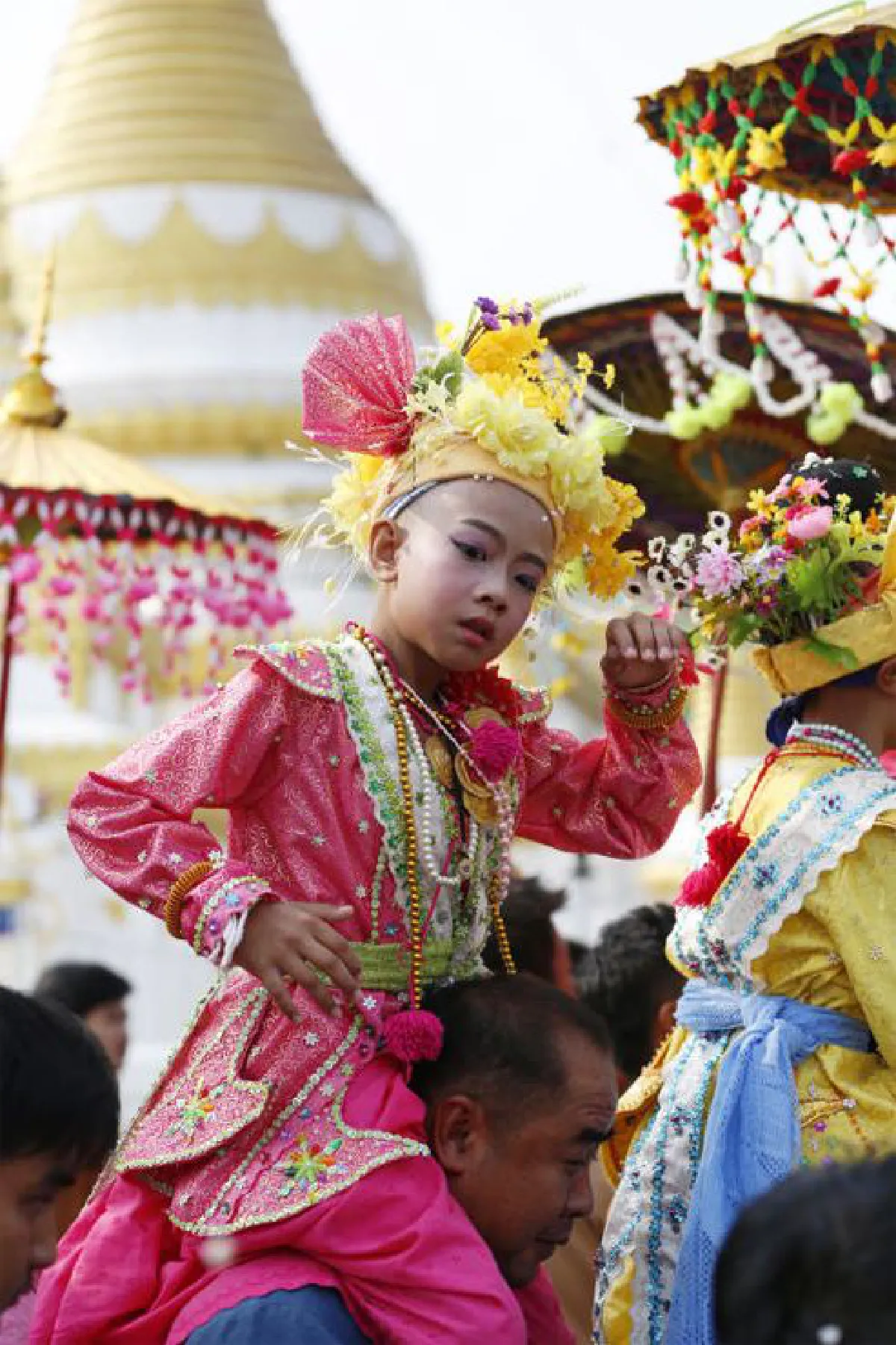 ‘ปอยส่างลอง’ เที่ยวแม่ฮ่องสอนสไตล์ดอยสเตอร์