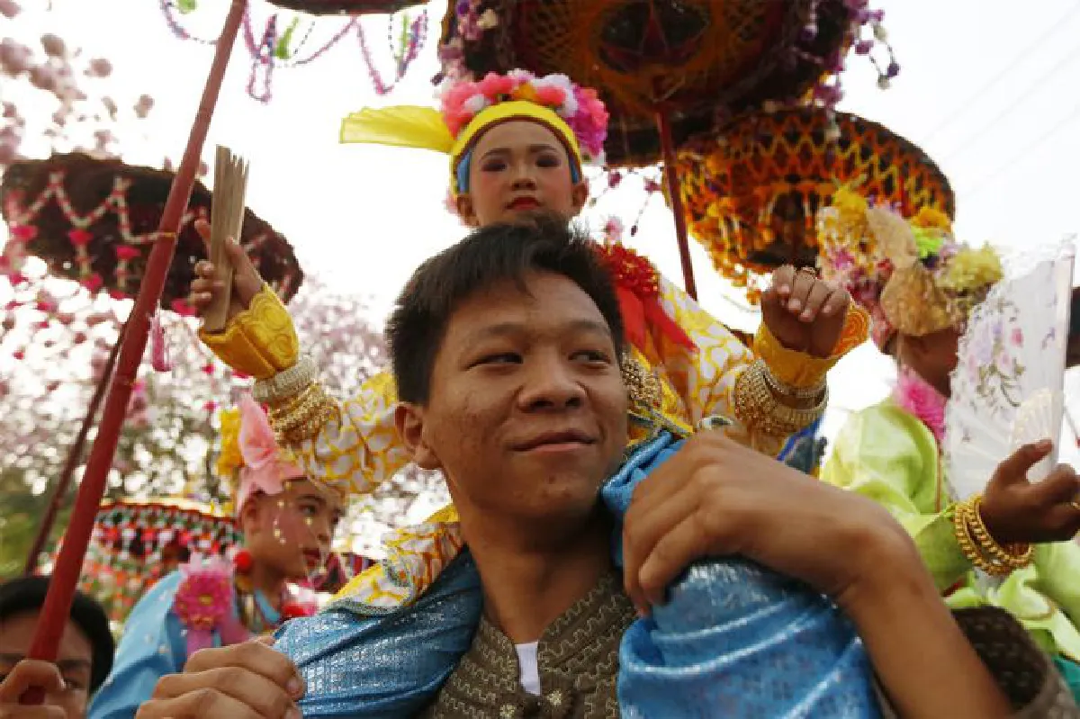 ‘ปอยส่างลอง’ เที่ยวแม่ฮ่องสอนสไตล์ดอยสเตอร์