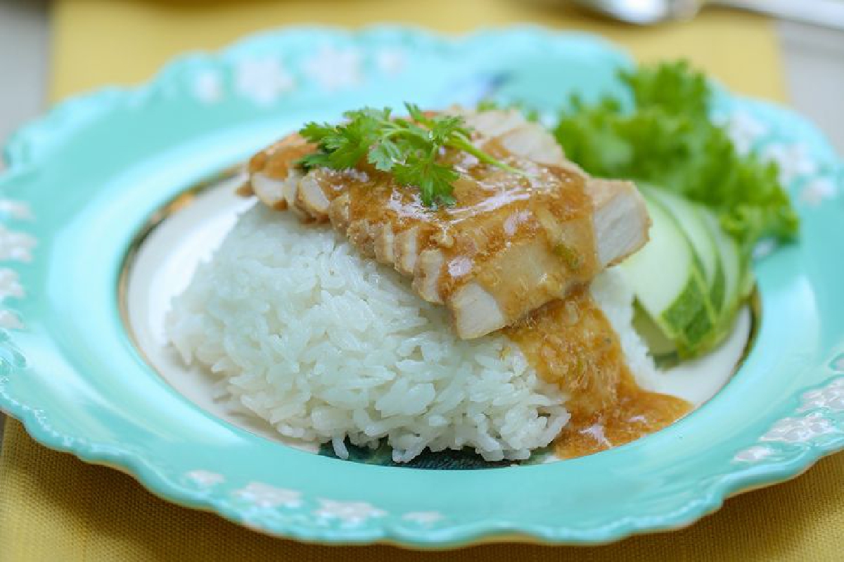 อบ อบ จานอร่อย ข้าวหมูอบแบบน้ำข้น อบ อบ จานอร่อย ข้าวหมูอบแบบน้ำข้น