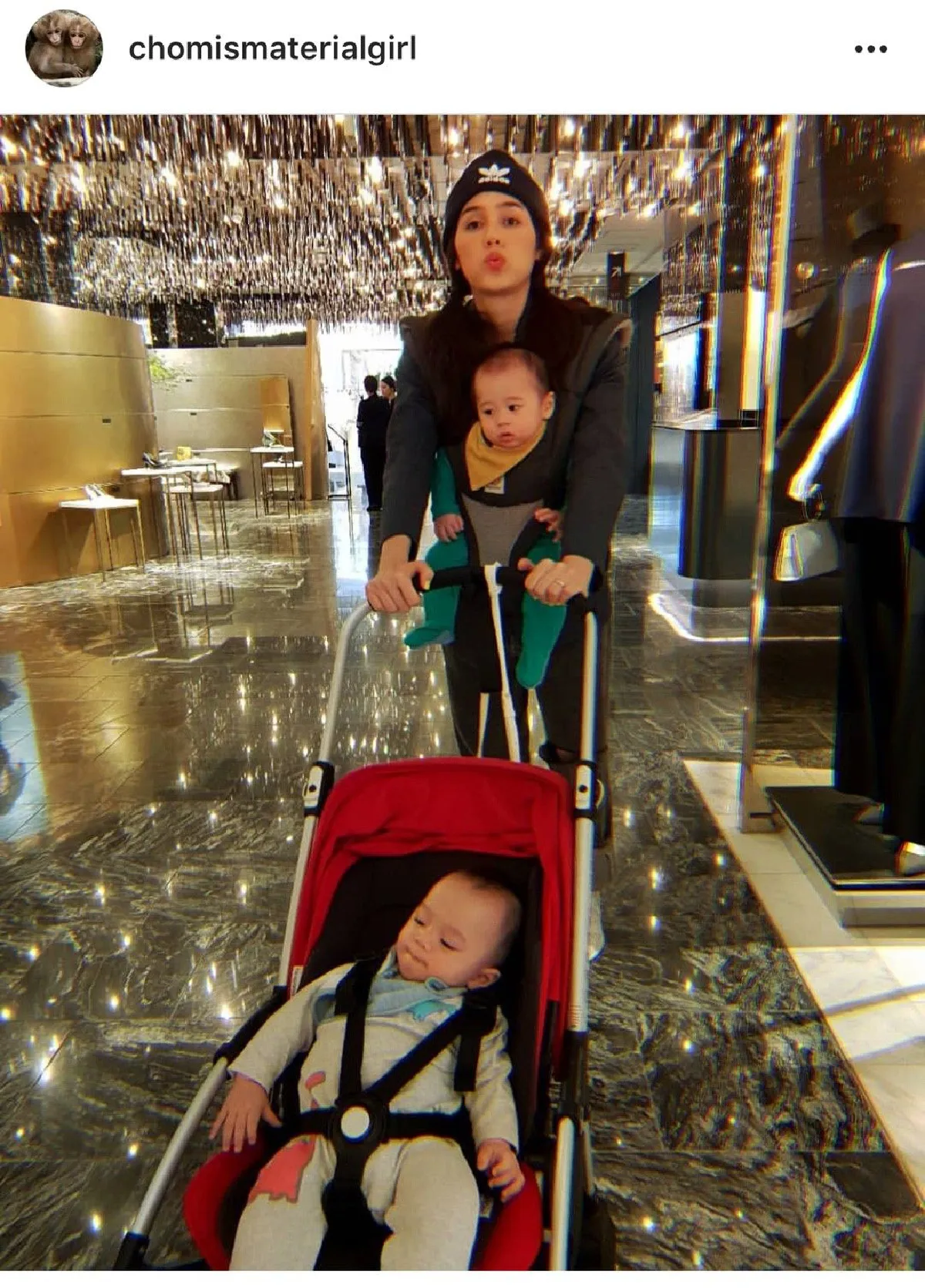 ขนแฟชั่นจัดเต็ม! “ชมพู่ อารยา” พาลูกแฝดและครอบครัวเที่ยวญี่ปุ่น