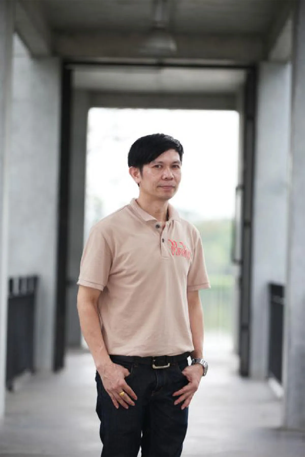 ถุงชายผ้าเหลืองเติมใจผู้ป่วย ศิลปะภาวนาเติมใจ พิสิษฐ์ สุริย์วงศ์