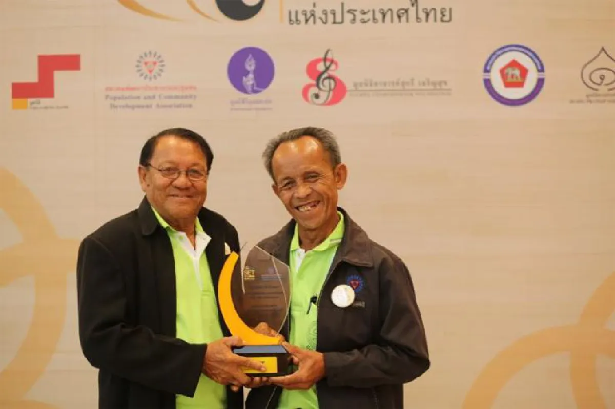 ตลท.หนุนต้นแบบทำความดี 9 คน