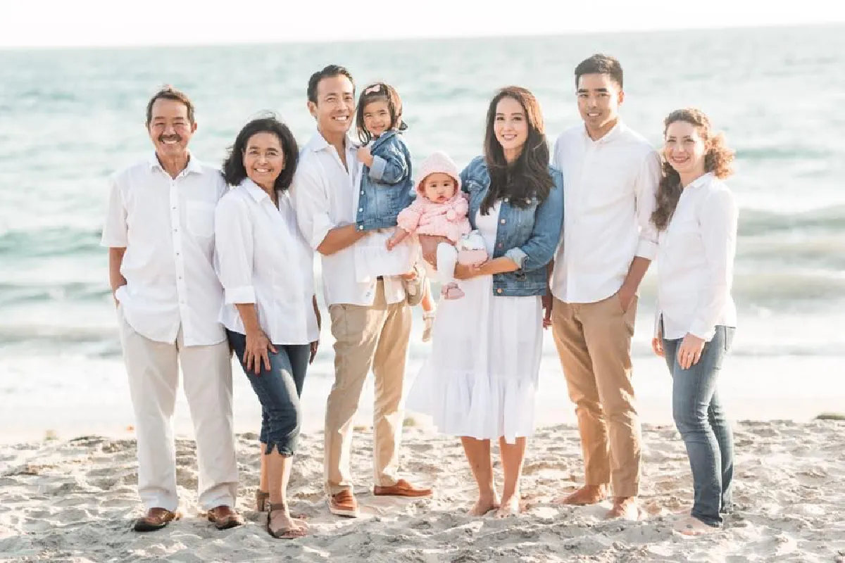 ส่องภาพ "ลดา เองชวเดชาศิลป์” กับชีวิตครอบครัวสุดแฮปปี้