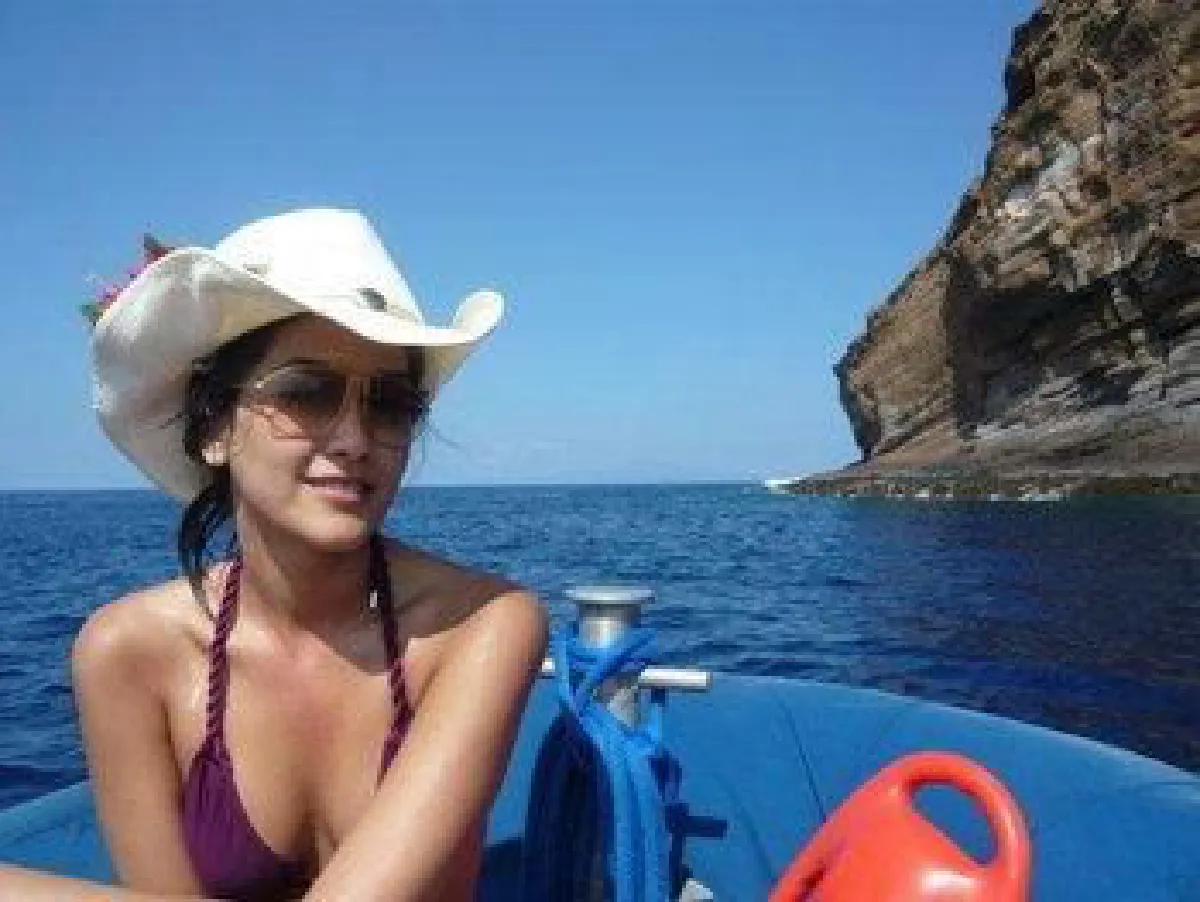 ส่องภาพ "ลดา เองชวเดชาศิลป์” กับชีวิตครอบครัวสุดแฮปปี้