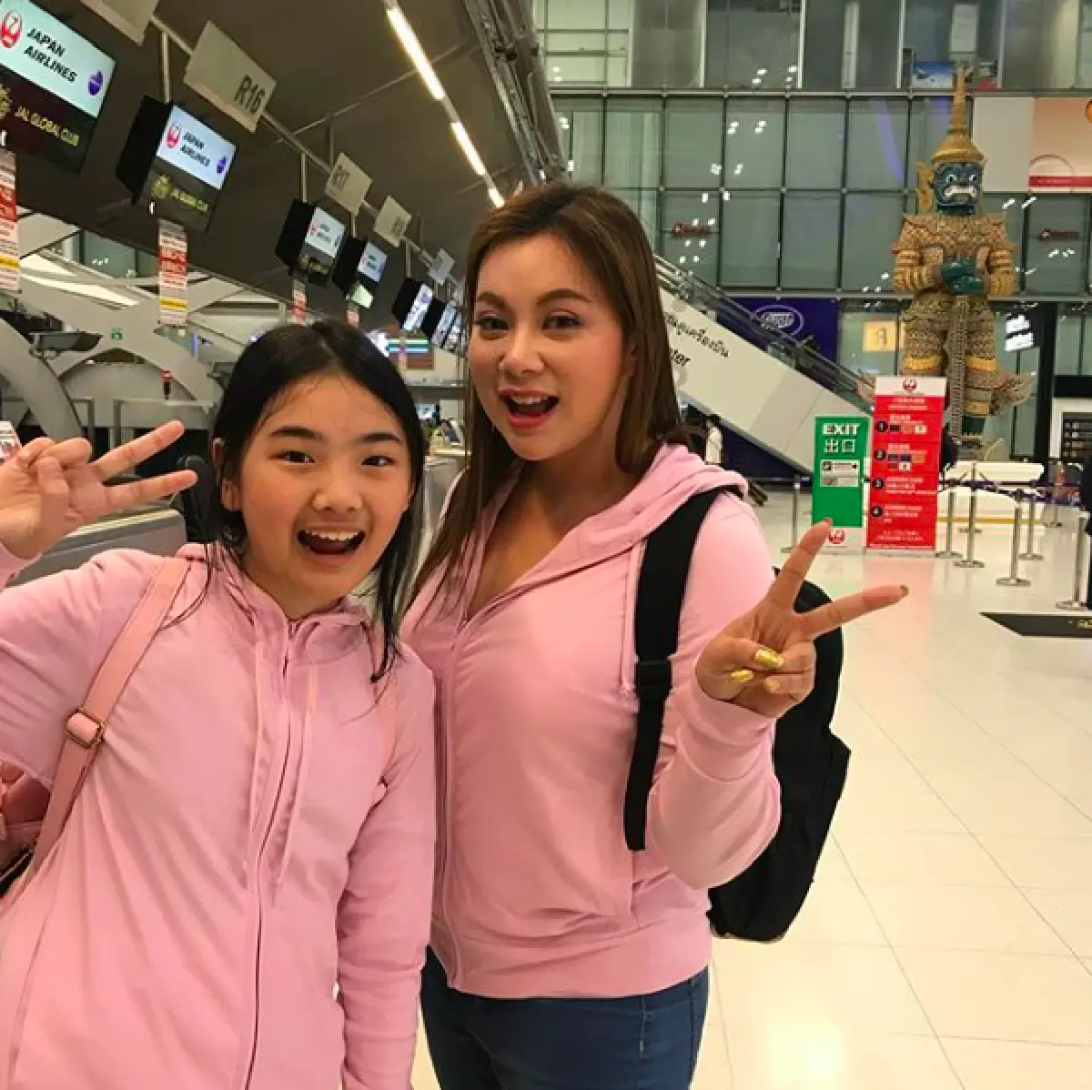 รางวัลคนเก่ง! “บุ๋ม” พา “น้องอันดา” ตะลุยเจแปน หลังสอบเข้าได้