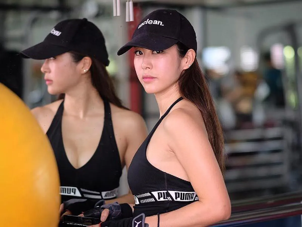 หนุ่มๆตาค้าง! วีเจจ๋า ณัฐฐาวีรนุช อวดหุ่นเผ็ดในชุดออกกำลังกาย