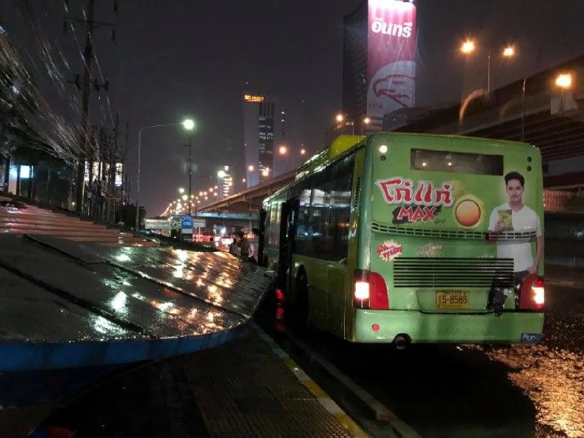 สาวเผยประสบการณ์ "วันที่ฉันรอด" หลังเหตุป้ายรถเมล์หน้า ปตท.ถล่ม