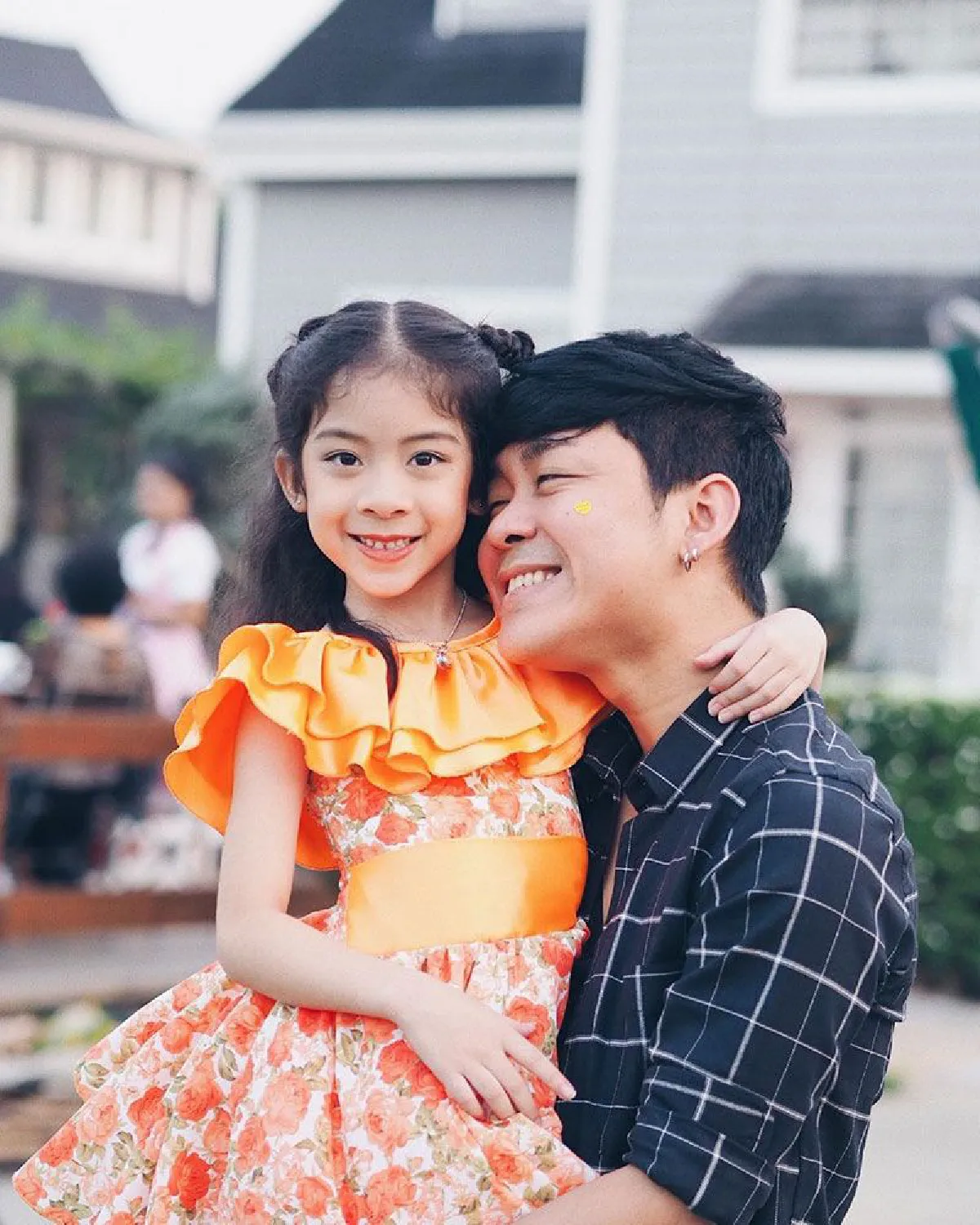 คุณพ่อยังอาย! น้องยี่หวา ลูกสาว โจ๊ก โซคูล ฟิตหนักมากจนซิคแพคขึ้น