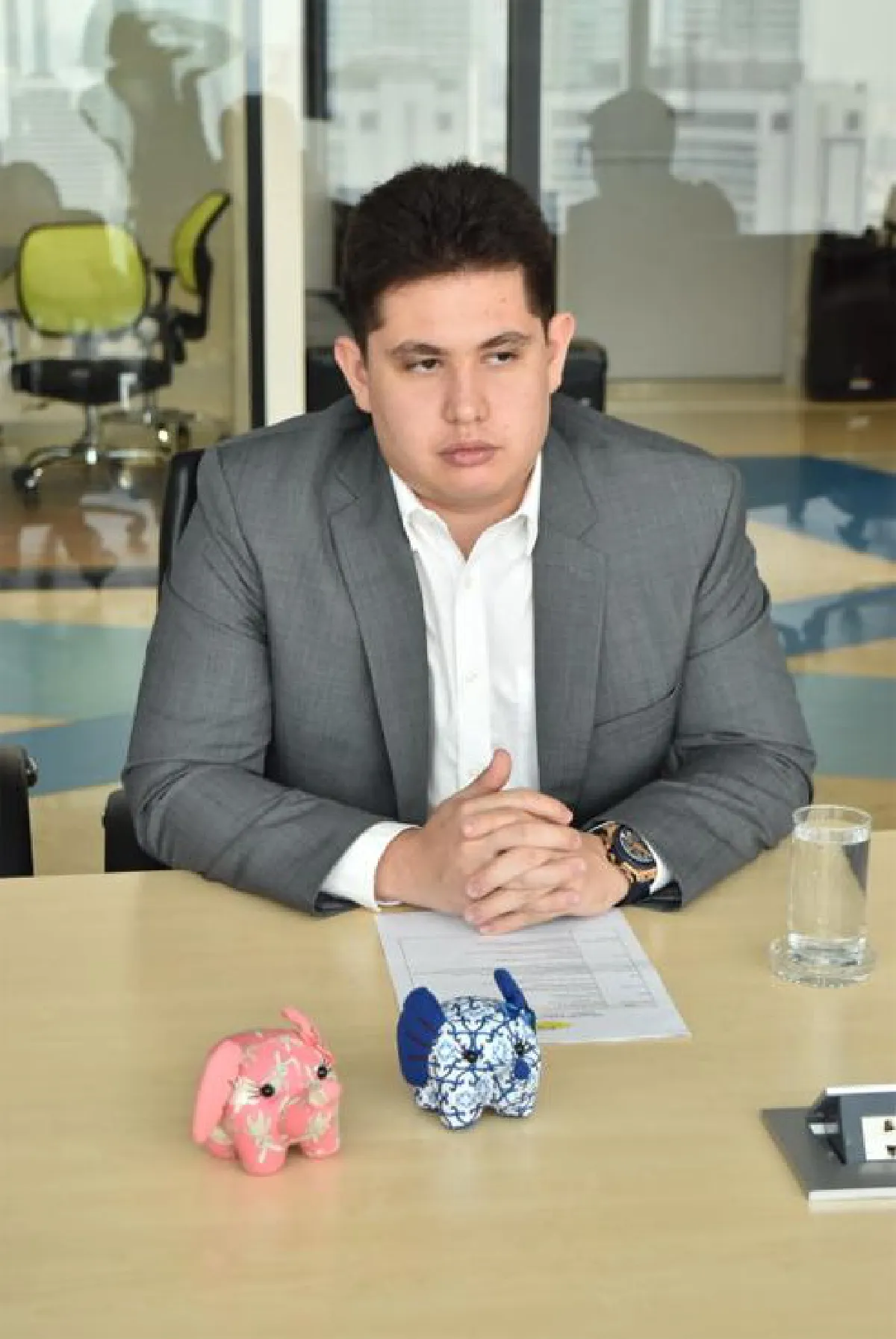 ทำงานอดิเรกให้ก้าวสู่มืออาชีพ 'พศิน ลาทูรัส' นักแข่งรถระดับโลก