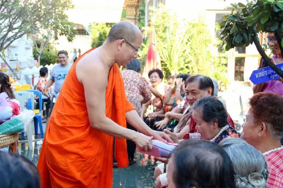 พระสุธีรัตนบัณฑิต พระนักพัฒนามากด้วยวิสัยทัศน์