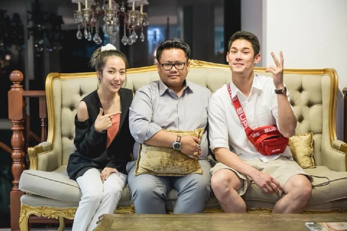 “กันต์-พลอย” ควงคู่ วัดตัวตัดชุดแต่งงาน เตรียมแต่ง ธ.ค.นี้