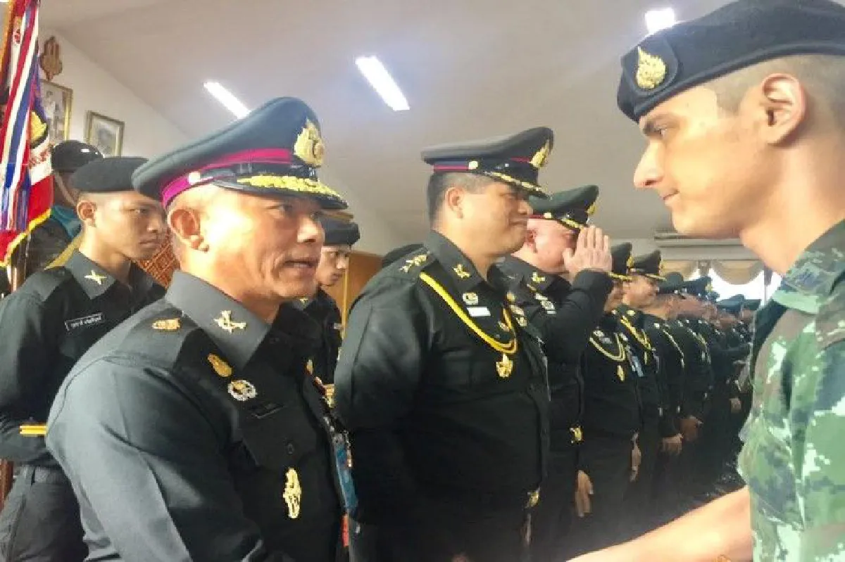 "คุ้มค่าชีวิตที่ได้เป็นพลทหาร มีลูกจะให้เป็นทหาร” ชิน เผยความรู้สึกหลังรับใช้ชาติ 2 ปี