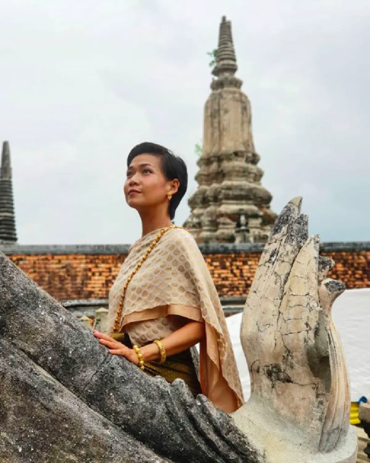 “กาละแมร์” สวมชุดไทยตามรอย "แม่หญิงการะเกด” ไหว้พระ 9 วัด ที่อยุธยา